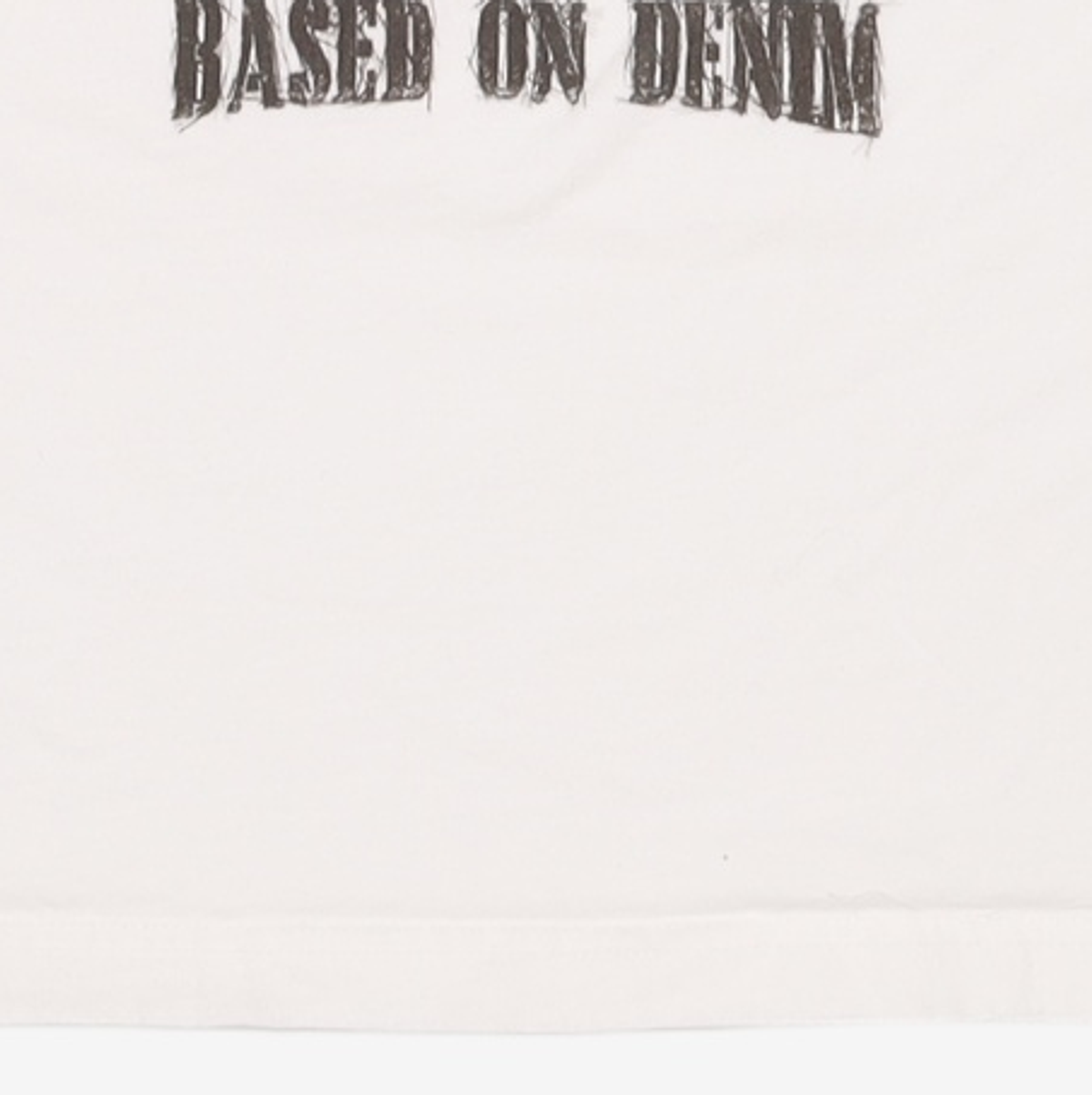 메종미네드(MAISON MINED) DOODLE HEART HALF T WHITE GREYISH BLUE M