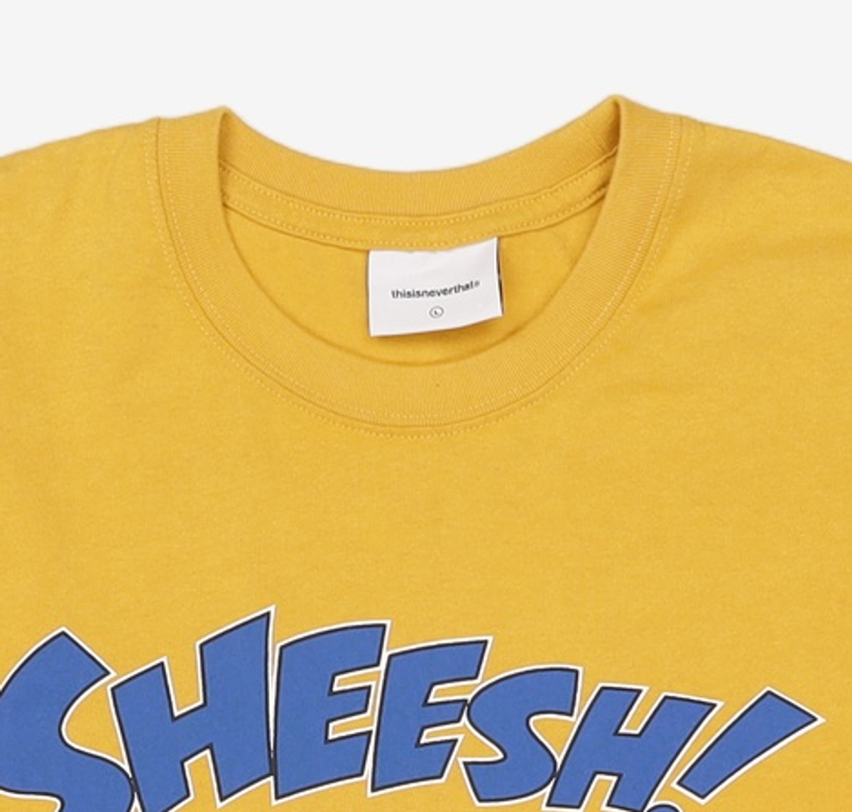 디스이즈네버댓(THISISNEVERTHAT) Sheesh! Tee Mustard L