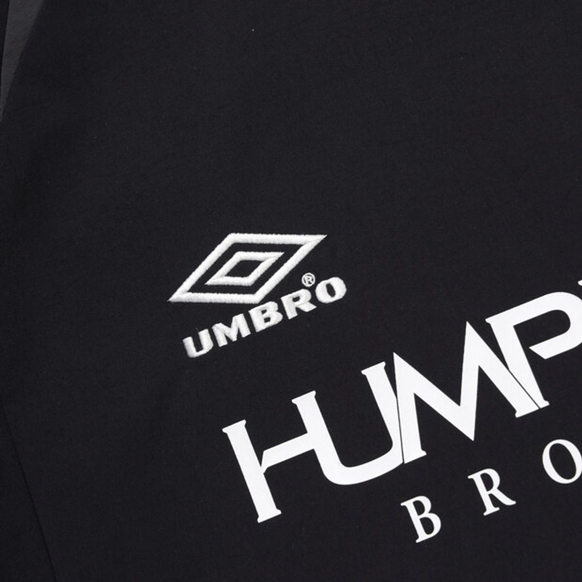 엄브로(UMBRO) HBL 네오 브릿 피스테 블랙 UR311CWT98