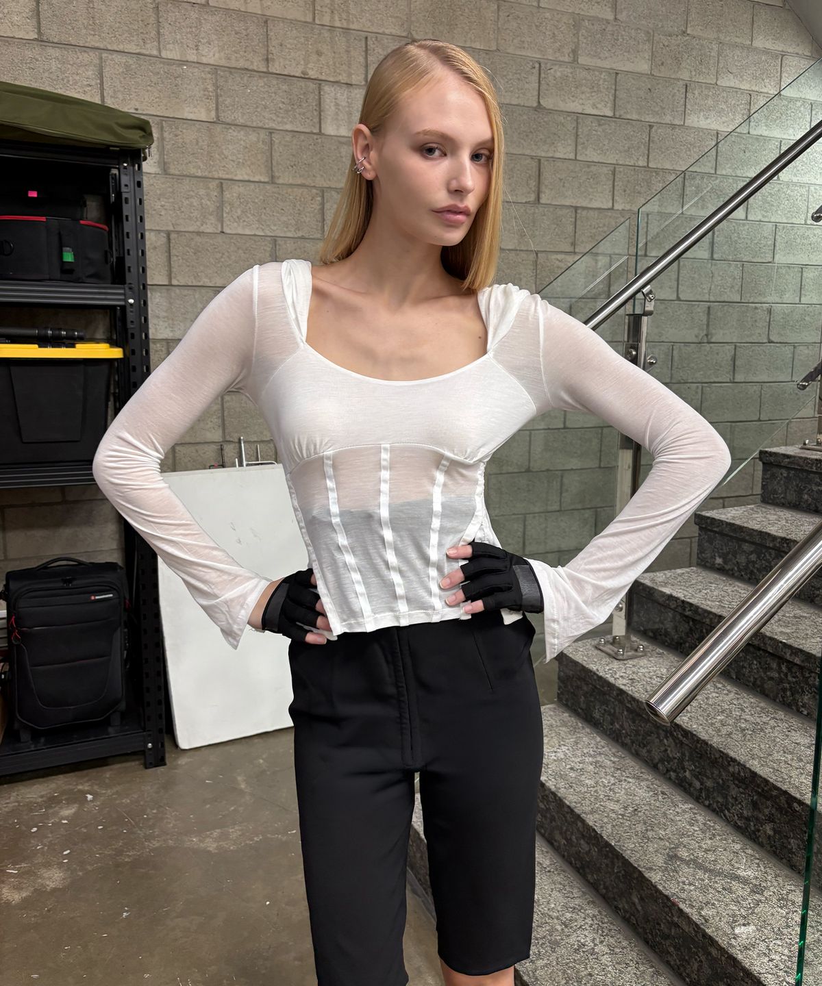 2000아카이브스(2000ARCHIVES) ALIX CORSET HOODIE TOP (WHITE)