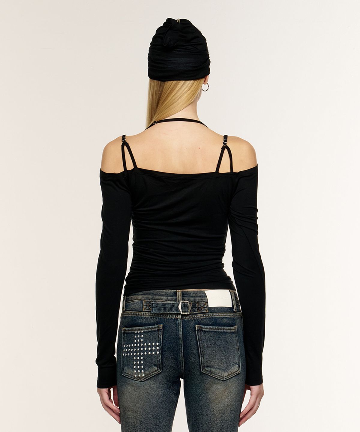 2000아카이브스(2000ARCHIVES) VELA OFF-SHOULDER TOP (BLACK)