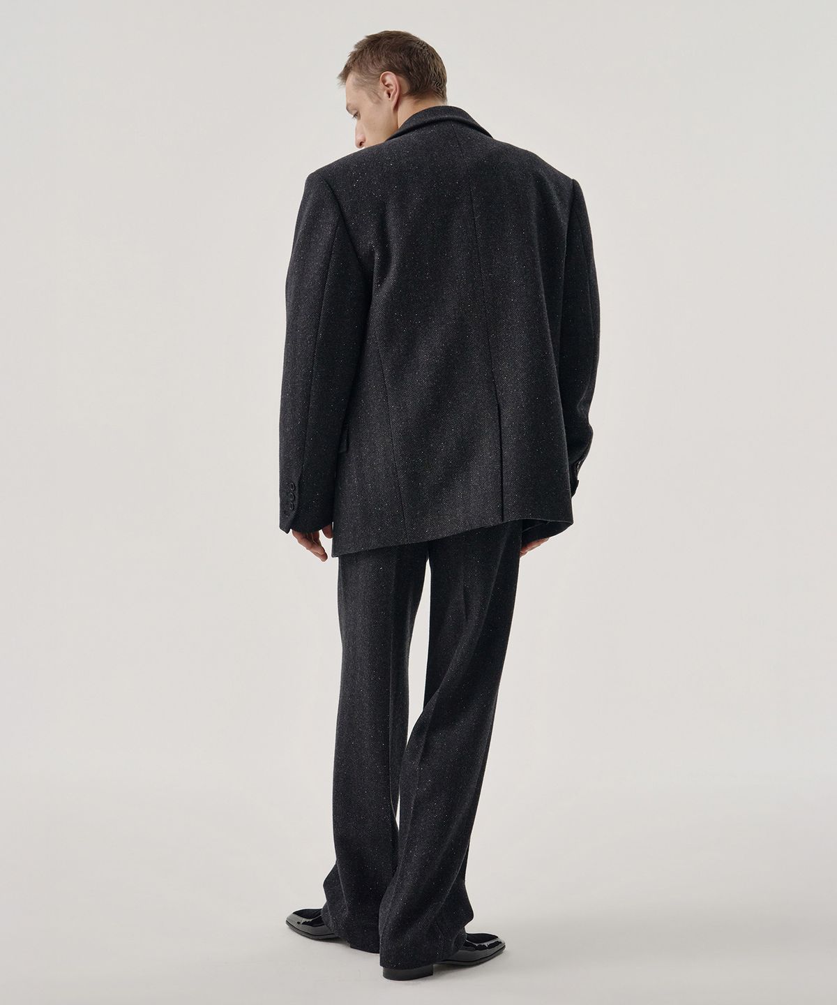 엠엠아이씨(MMIC) MARROW SLACKS (BLACK)