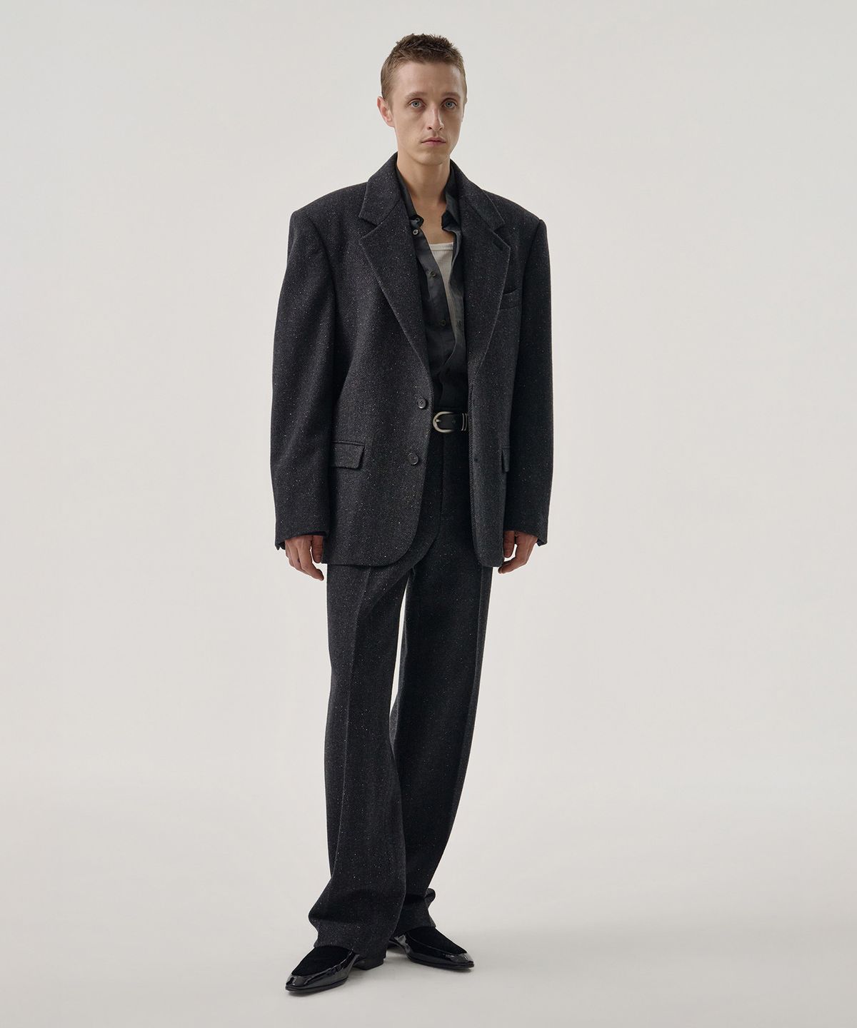 엠엠아이씨(MMIC) MARROW BLAZER (BLACK)