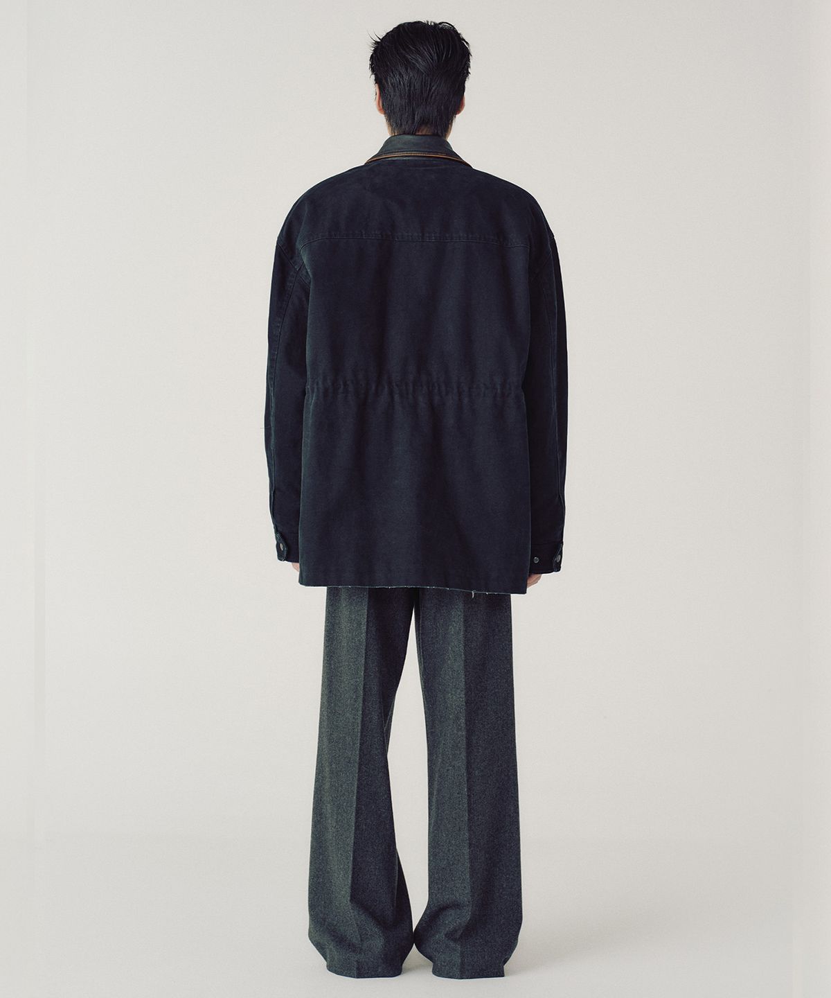 엠엠아이씨(MMIC) CLOSED FORM JACKET (BLACK)
