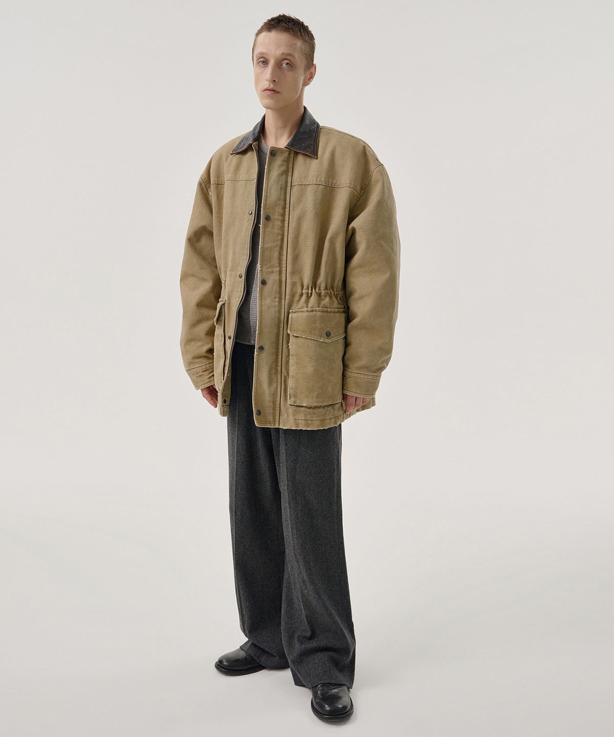 엠엠아이씨(MMIC) CLOSED FORM JACKET (BEIGE)