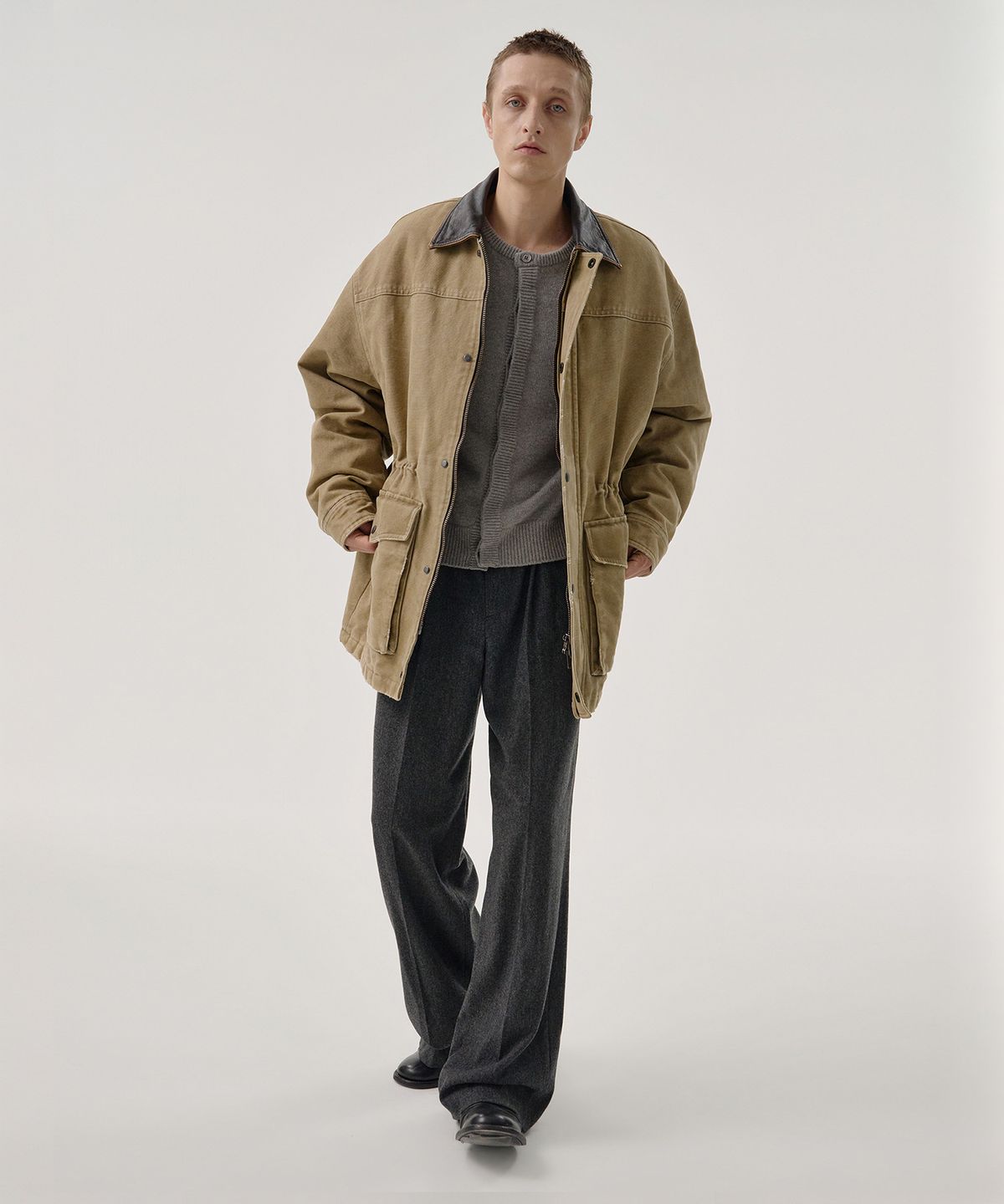 엠엠아이씨(MMIC) CLOSED FORM JACKET (BEIGE)