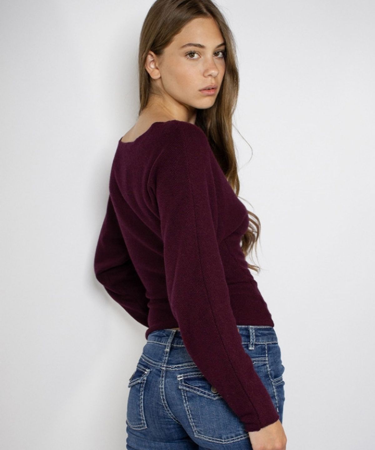 섭듀드(SUBDUED) Boat-neck Sweater (DARK STONE RED)