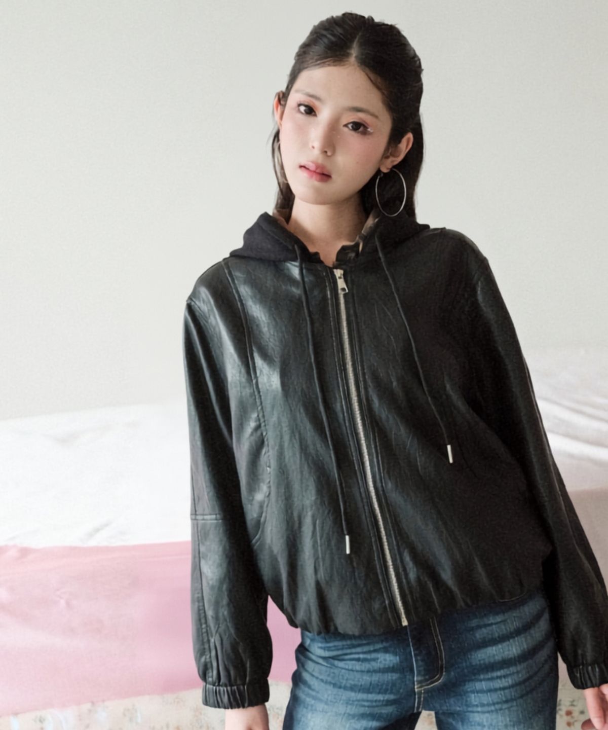 쿨키튼(KOOLKITTEN) Hooded Leather Zip-Up Jacket 2colors