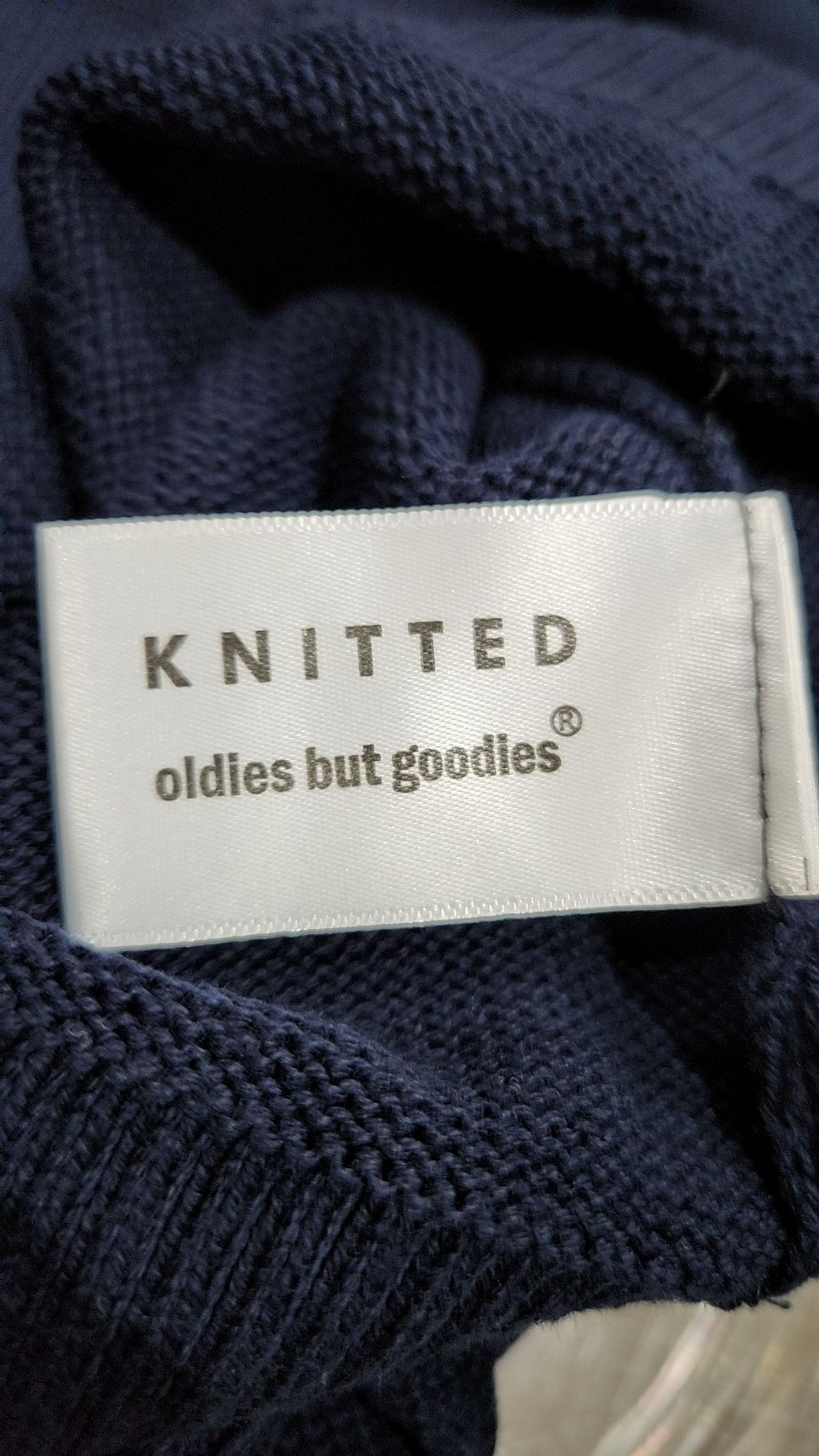 니티드(KNITTED) 베스트 L