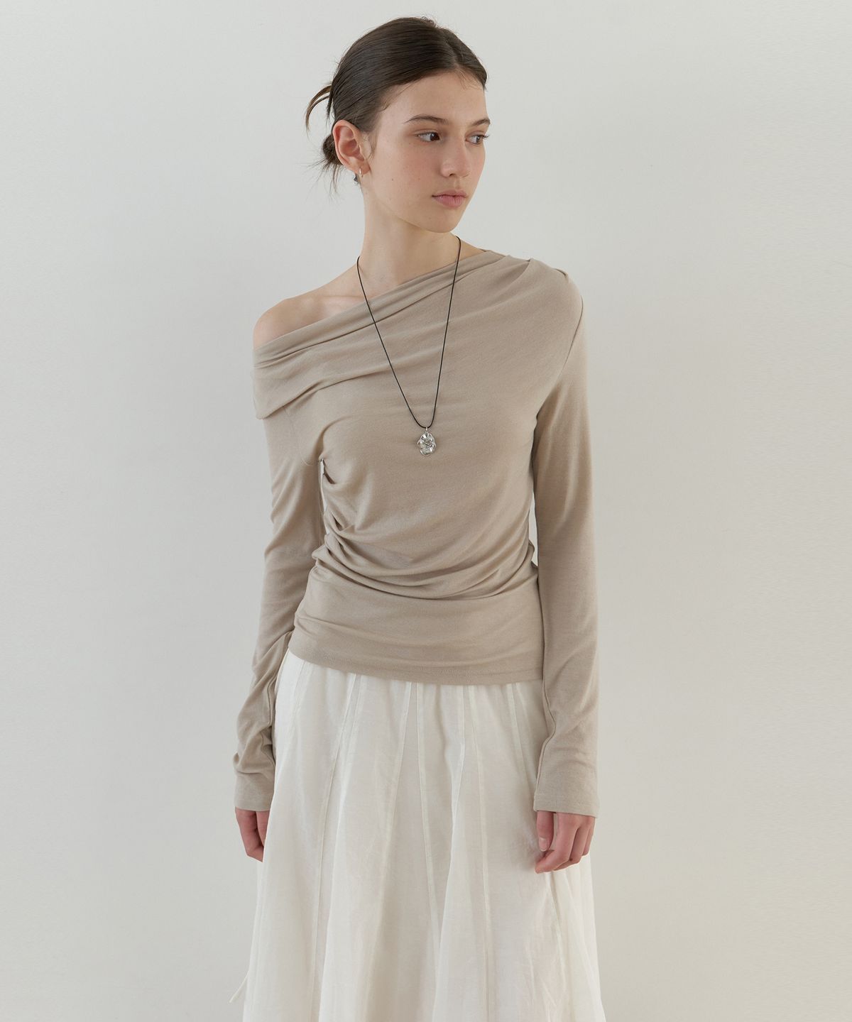 리엘(RE L) Orrin shirring t-shirt (beige)
