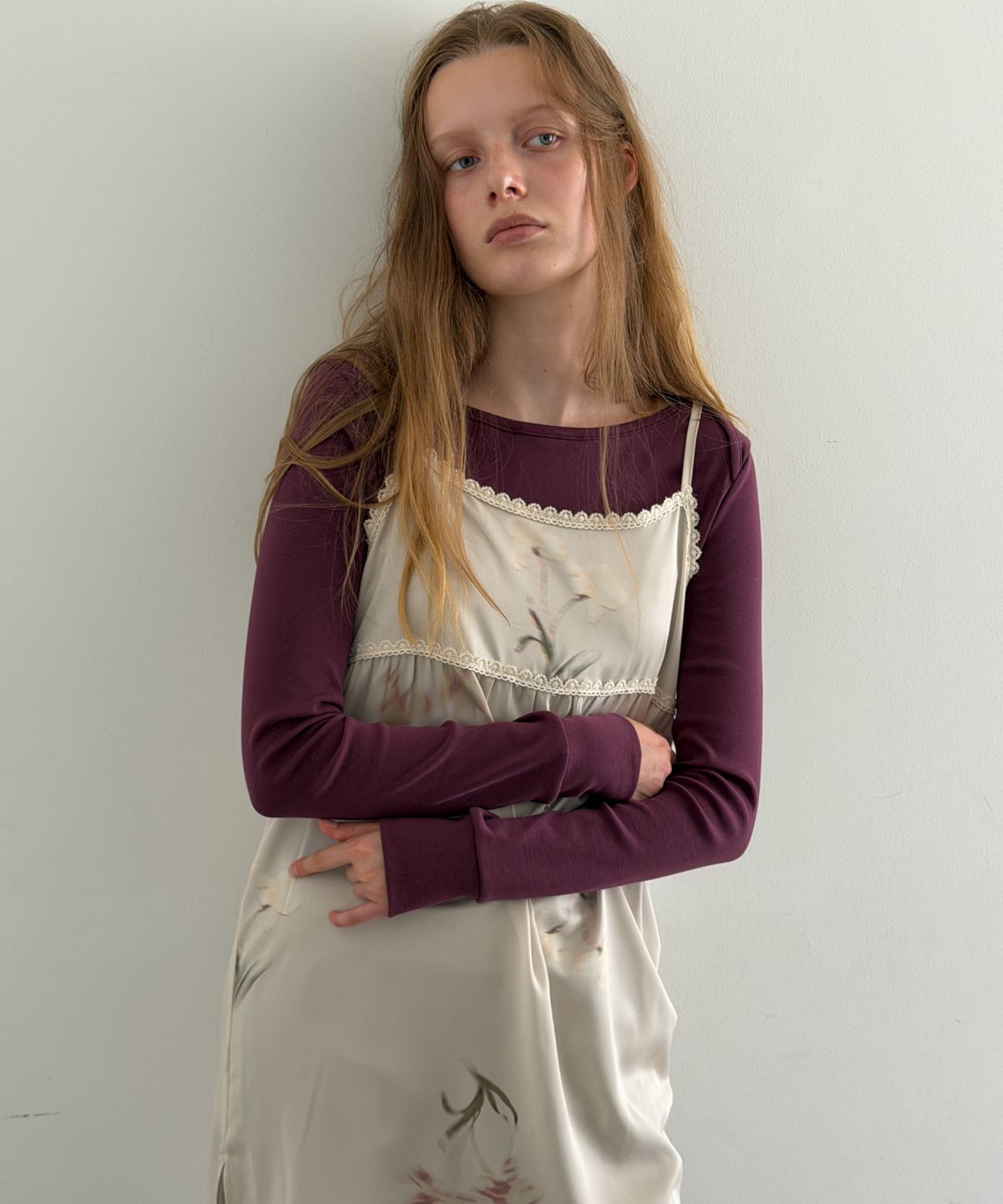토아베(TOAVE) Corner Boat-Neck Long Sleeve T-Shirt (3 Color)