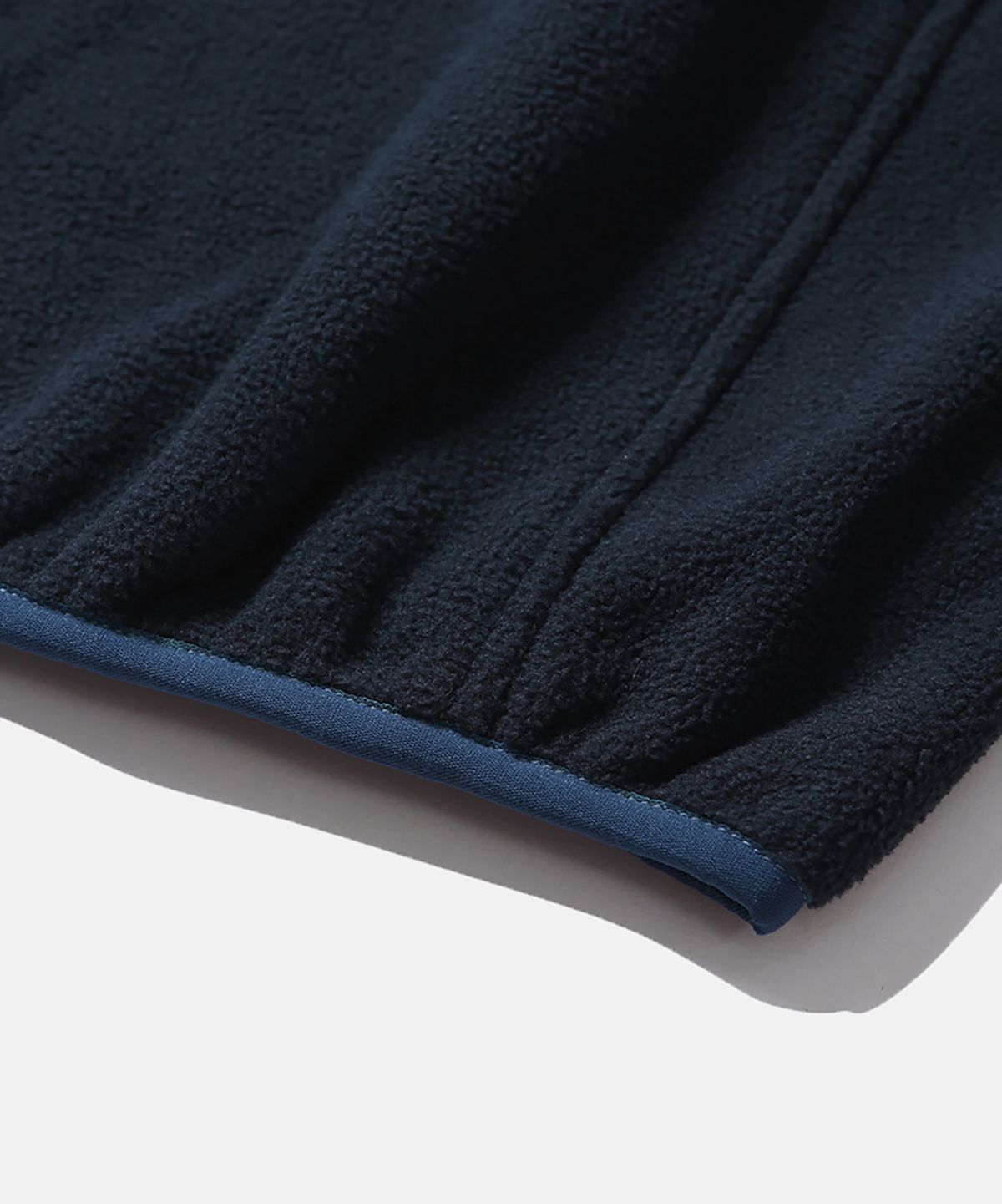 모이프(MOIF) [AW26] HIKER FLEECE PULLOVER JUMPER / NAVY