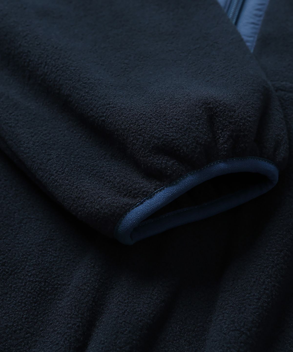 모이프(MOIF) [AW26] HIKER FLEECE PULLOVER JUMPER / NAVY