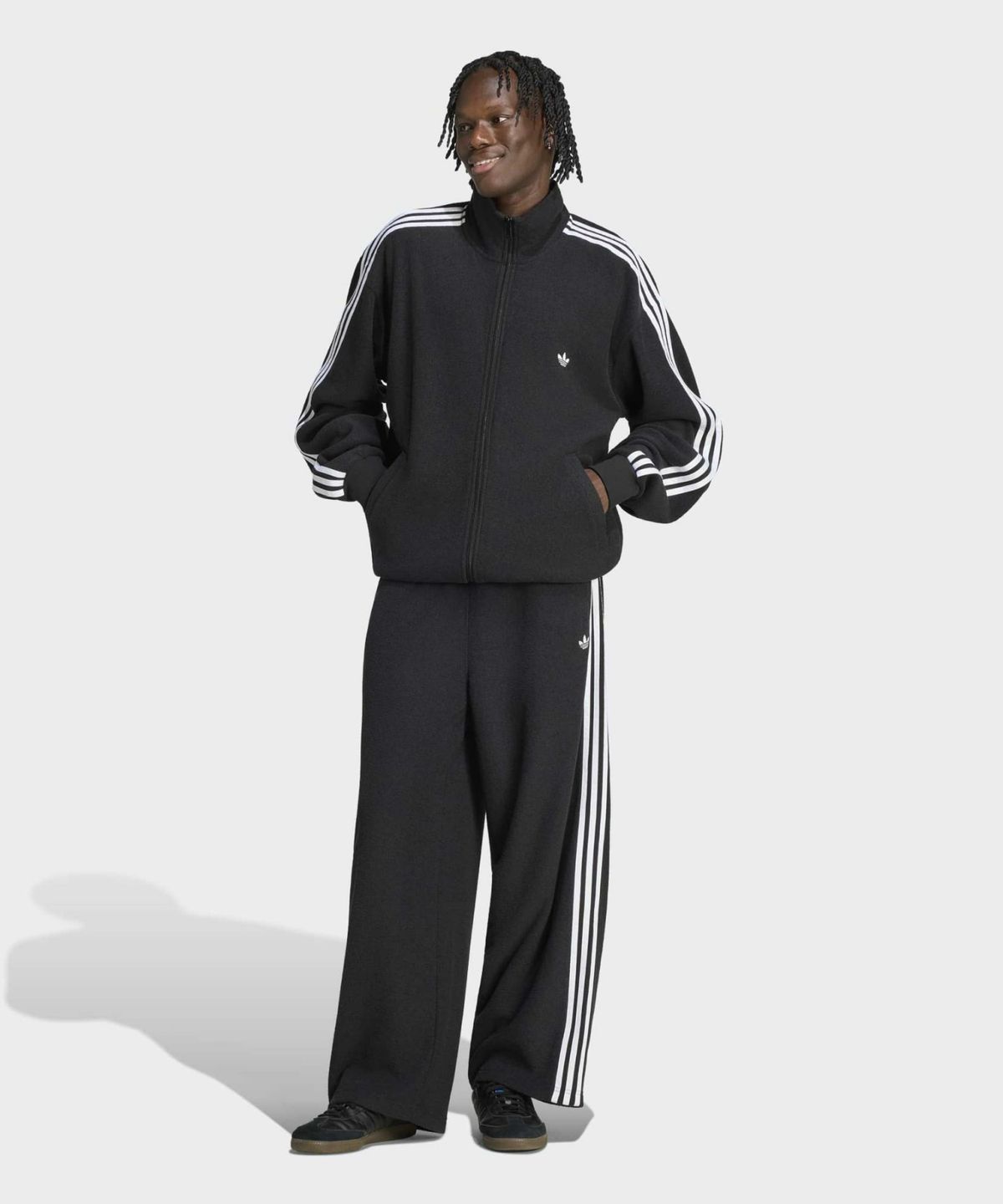 아디다스(ADIDAS) 부클 트랙 팬츠 - 블랙 / LC8153