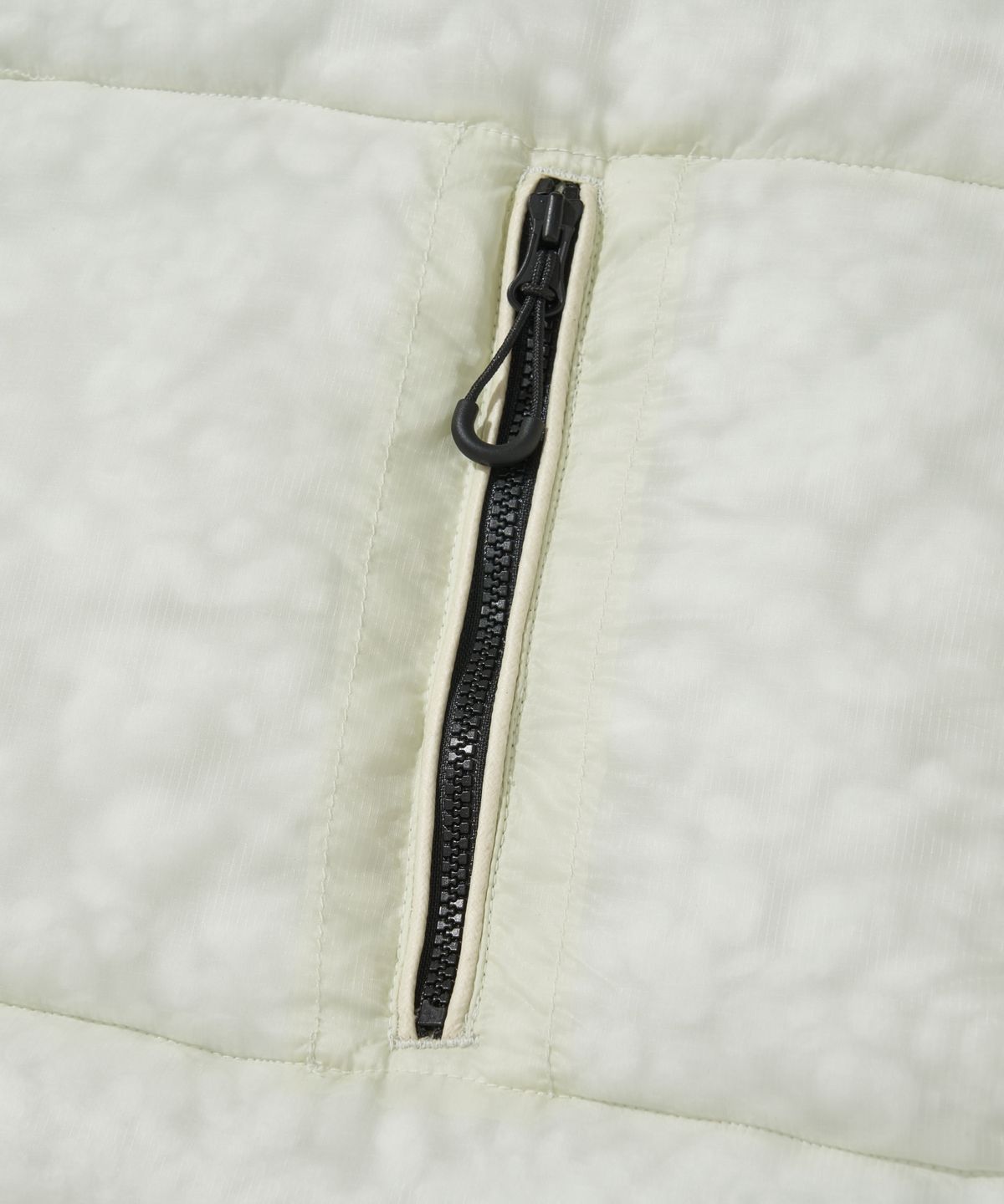 어반디타입(URBANDTYPE) 시티 쉘 헤비 패딩 점퍼_아이보리