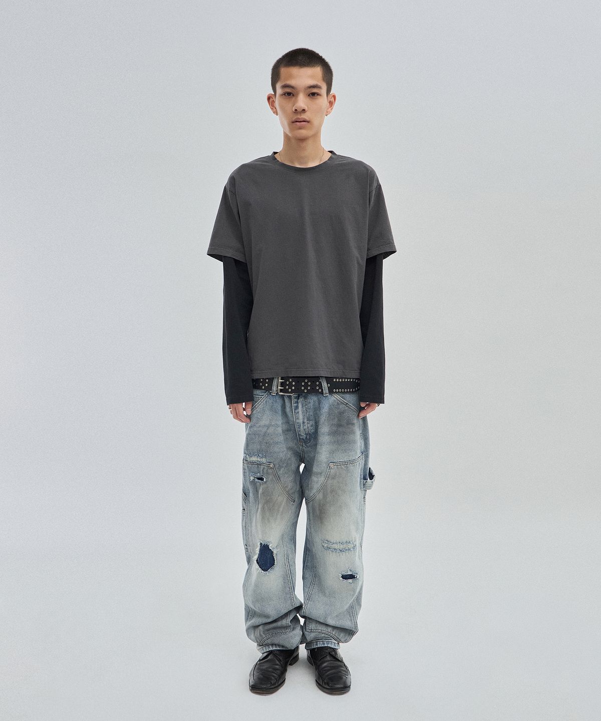 스웨이드(SUADE) COLOR LAYERED LONG SLEEVE [CHARCOAL GRAY]