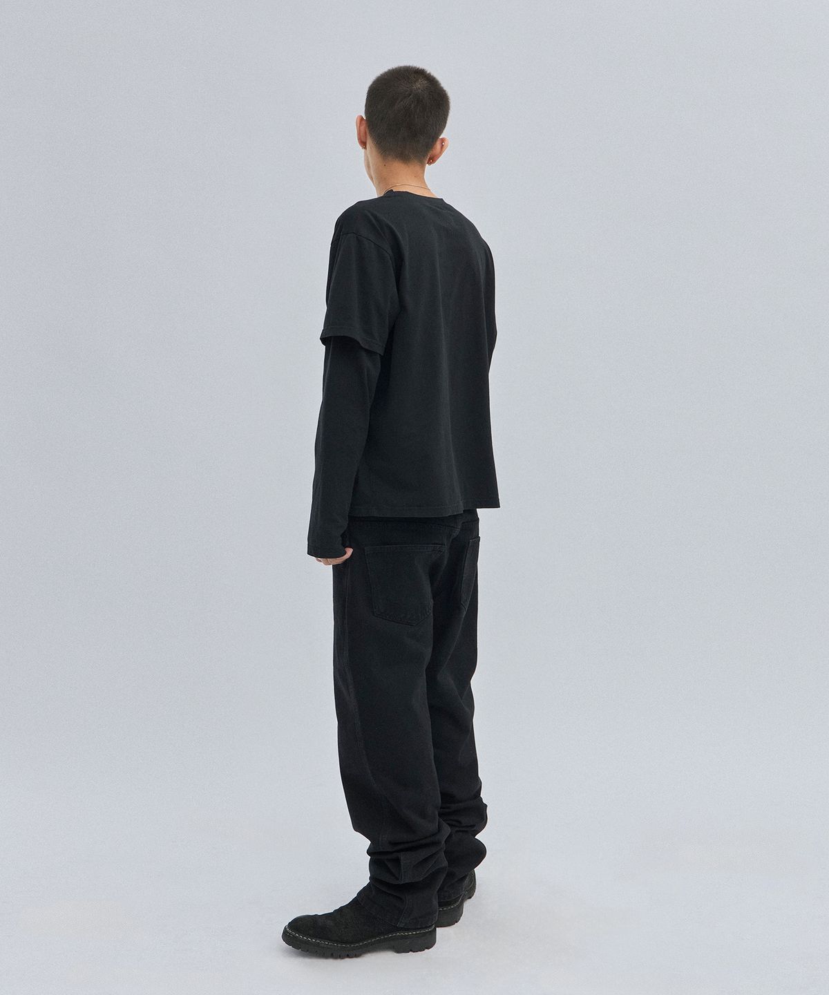 스웨이드(SUADE) COLOR LAYERED LONG SLEEVE [BLACK]