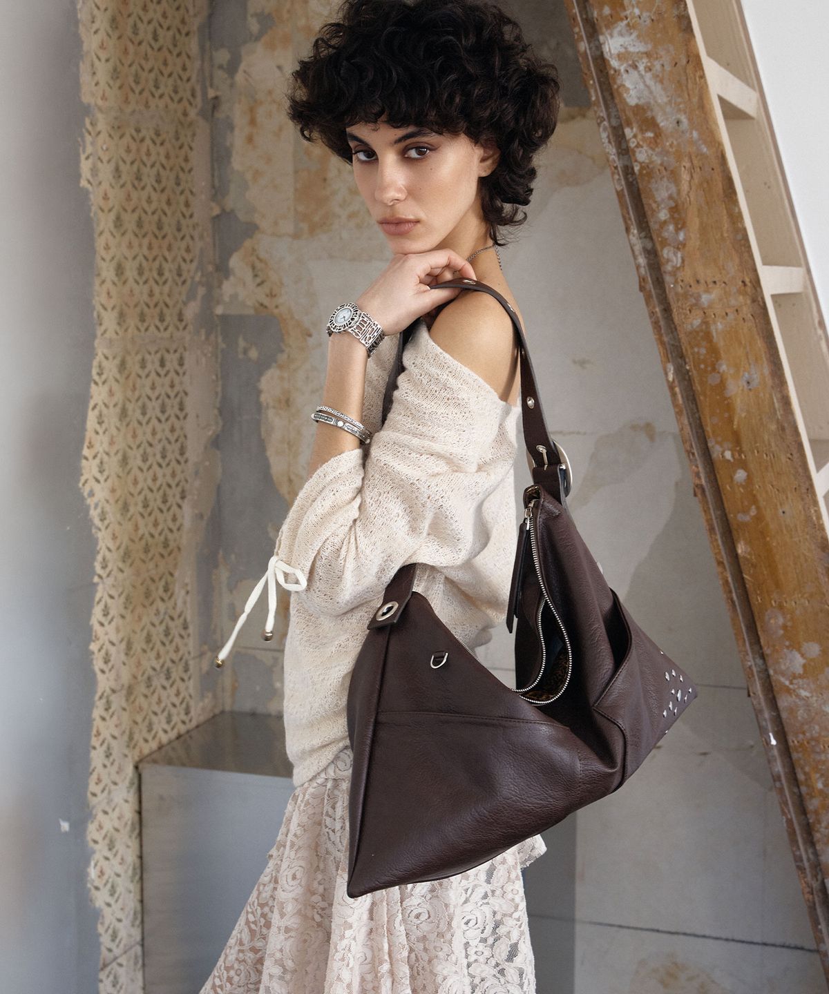 샌드뮤지엄(SAND MUSEUM) RORA HOBO BAG [Choco Brown]