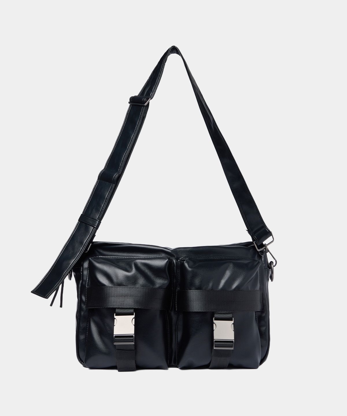 메종미네드(MAISON MINED) LEATHER TWO POCKET CROSS BAG