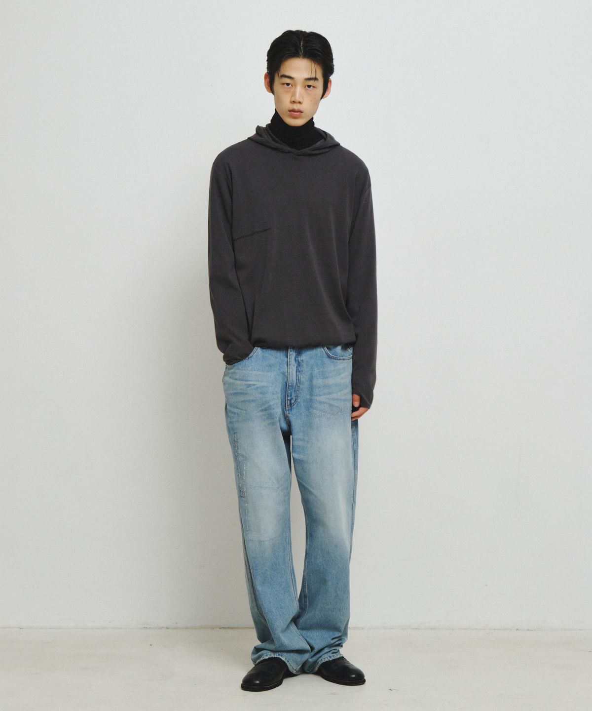 엔도어(ENDOOR) Scar Finger Hole Hoodie (Dark Gray)