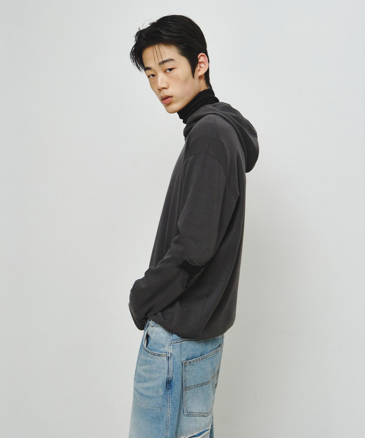 엔도어(ENDOOR) Scar Finger Hole Hoodie (Dark Gray)