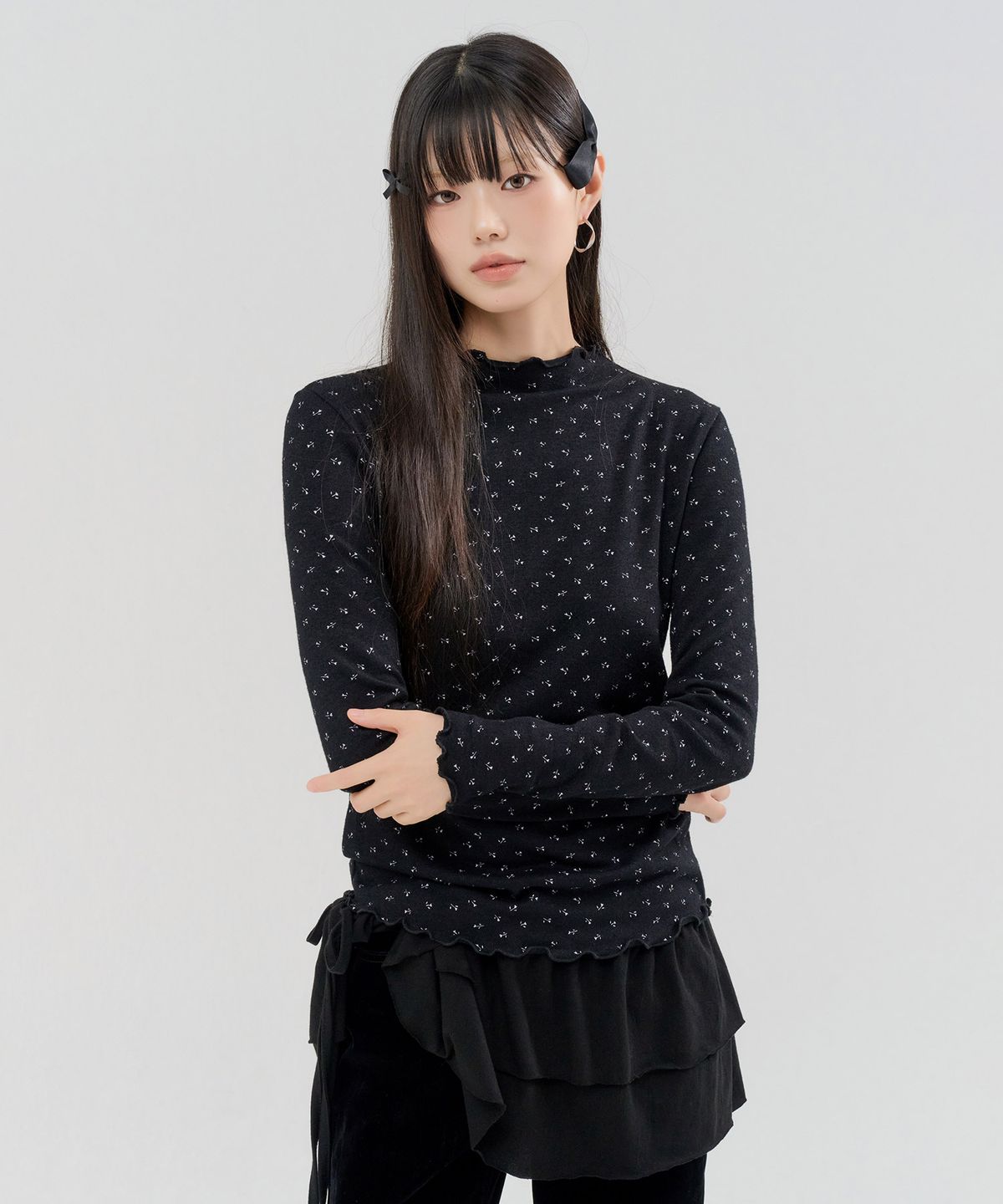 체이스컬트(CHASECULT) 여성 플라워 프릴 반넥 티셔츠-FFZG5152C03