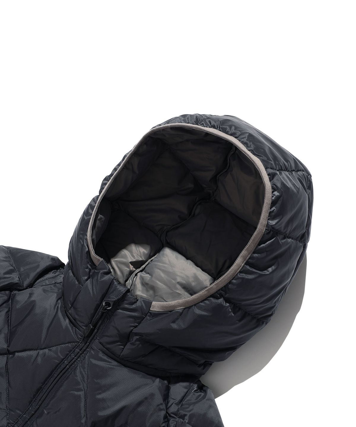 나이스고스트클럽(NICEGHOSTCLUB) HOODED LIGHT DOWN JACKET_CHARCOAL(NG2GWUB900A)