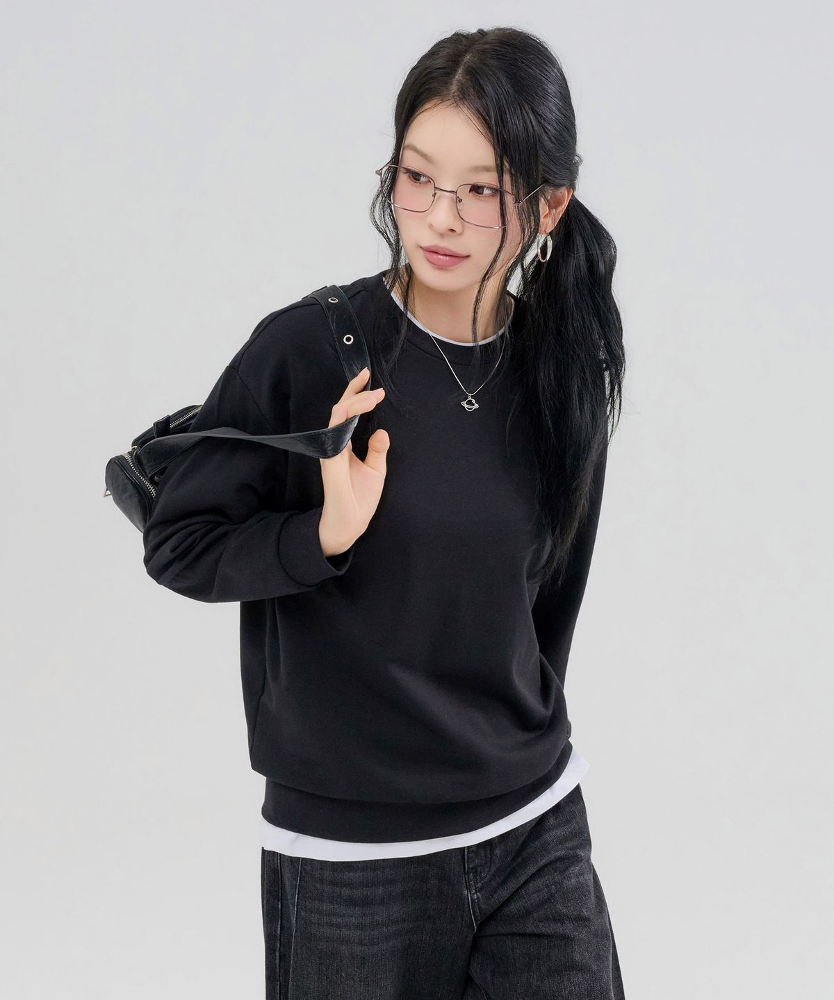 체이스컬트(CHASECULT) 여성 에센셜 데일리 약기모 맨투맨 티셔츠-FFRG5171C03