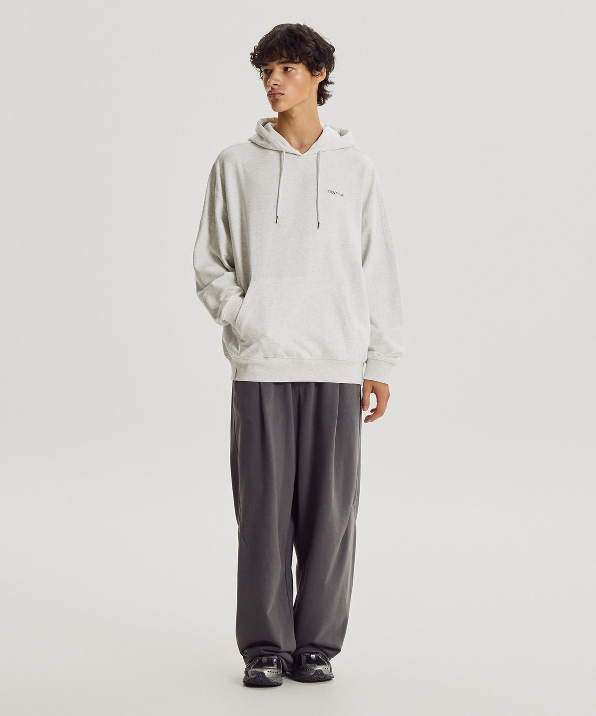 뉴발란스(NEW BALANCE) NBN0G41923 / UNI 헤리티지 ORBIT 그래픽 후드티 (OATMEAL)