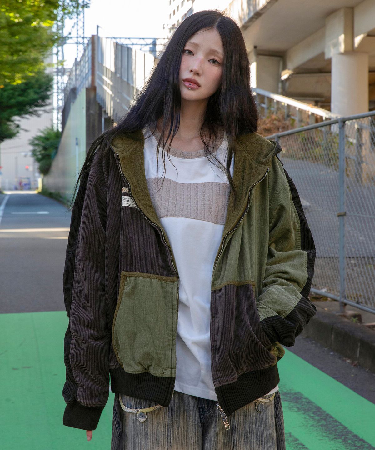 루나키후(RuNaKi'Hu') WXJ052 소레조레 코듀로이리버시블 후드 집업 (KHAKI/CHARCOAL)