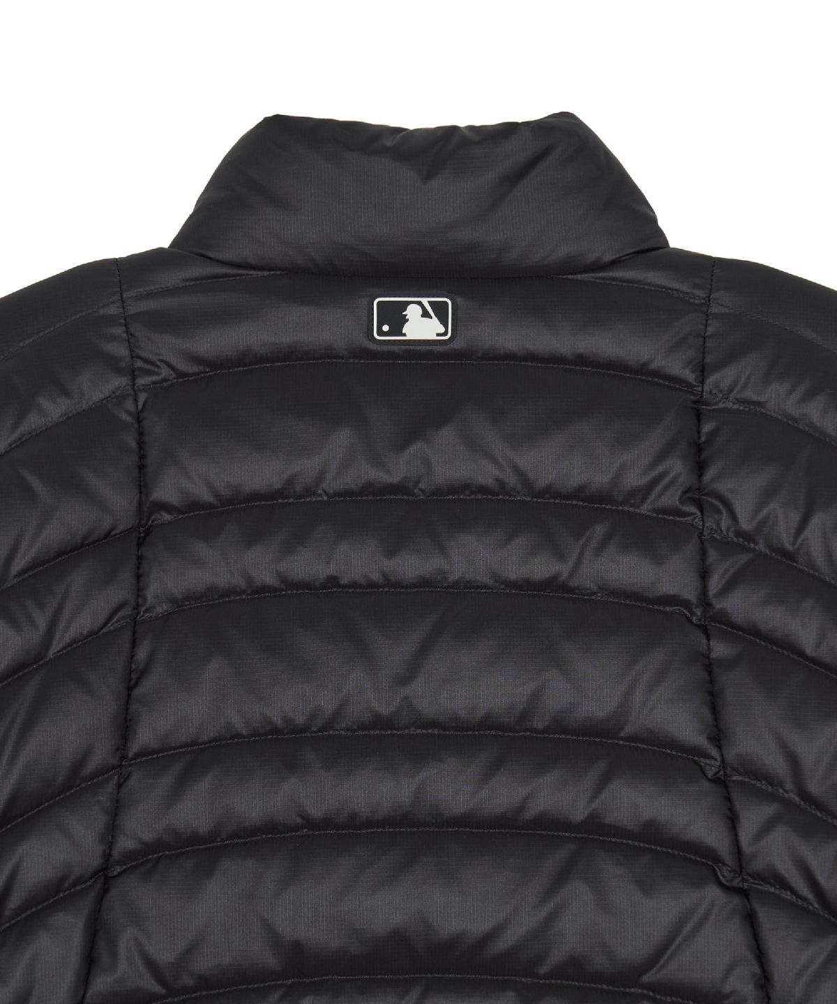 엠엘비(MLB) 고프코어 스텐넥 패커블 경량 커브패딩 NY (Black)