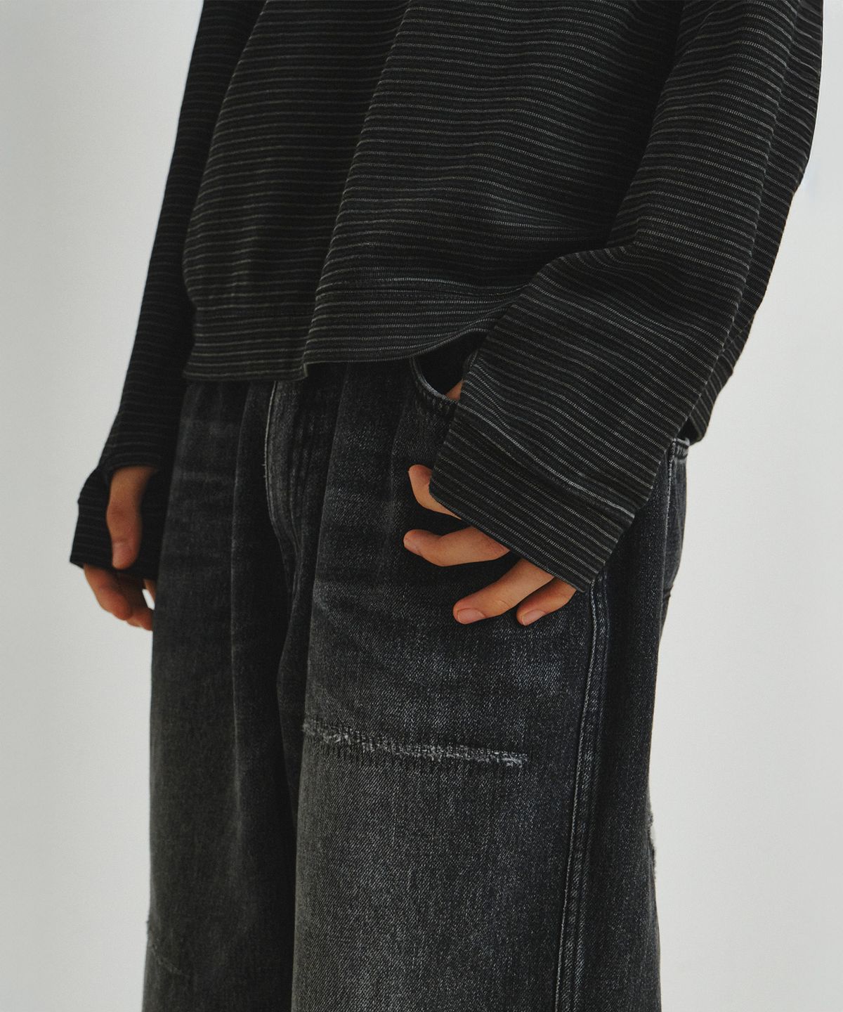 엔도어(ENDOOR) Ash stripe hoodie (VTG Black)
