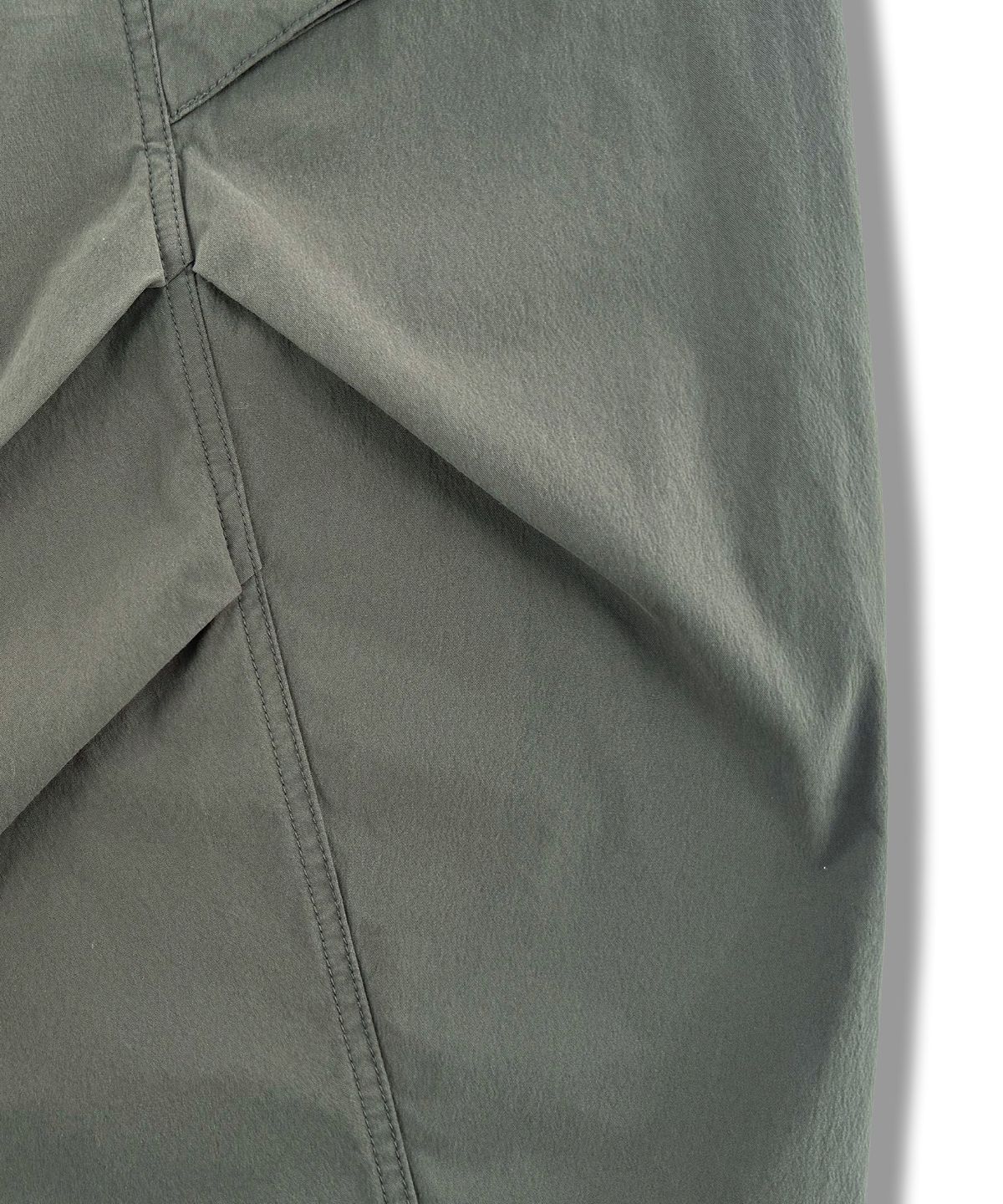 레이피커스(RAYFIKERS) 파라슈트 커브드 카고 팬츠 MR5PU551_DARK KHAKI