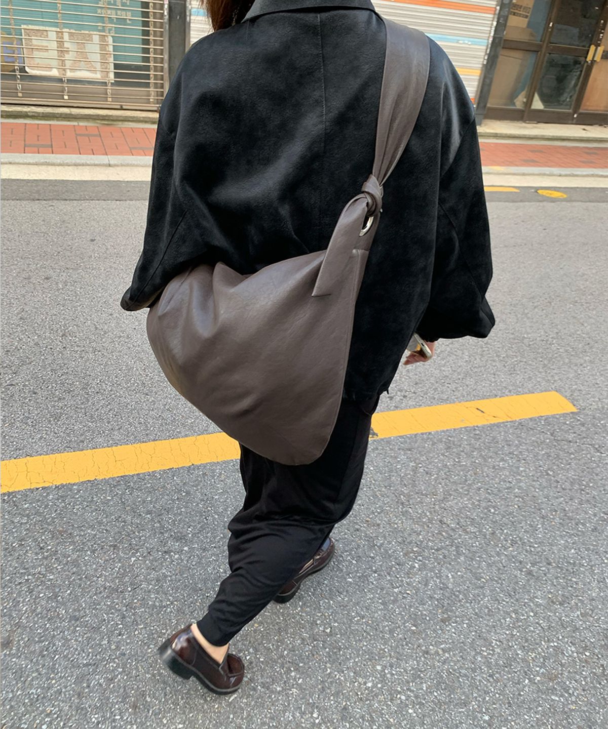 무니쉬(MOONISH) Loop Bag - Burnt Brown