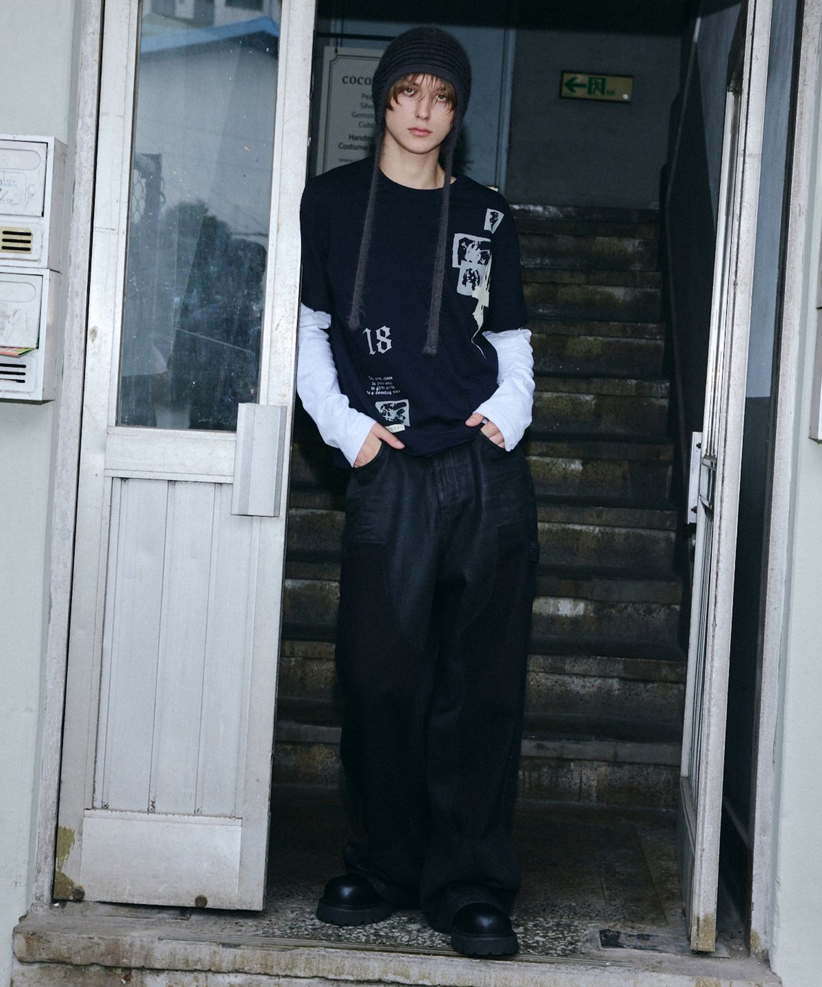 메종미네드(MAISON MINED) FADE TRACE DENIM PANTS BLACK