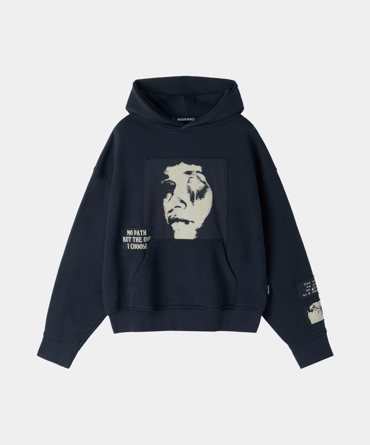 메종미네드(MAISON MINED) ALTERED VISION PATCH HOODIE NAVY