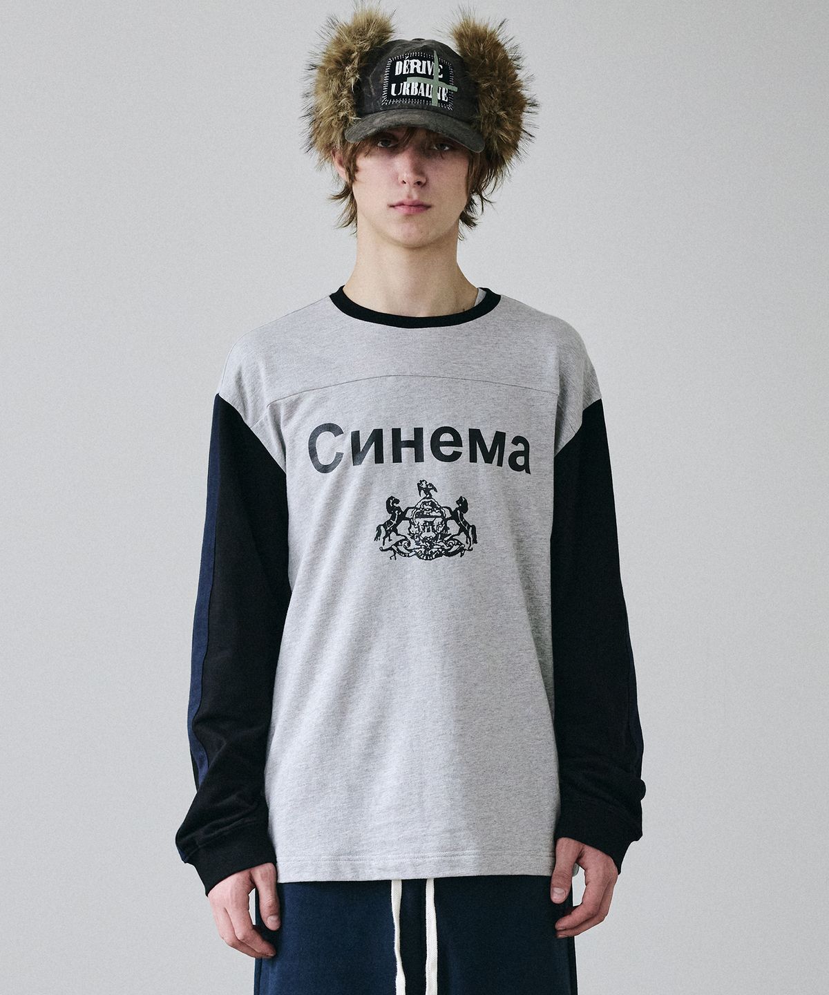 메종미네드(MAISON MINED) CINEMA BLOCK SWEATSHIRT MELANGE GRAY