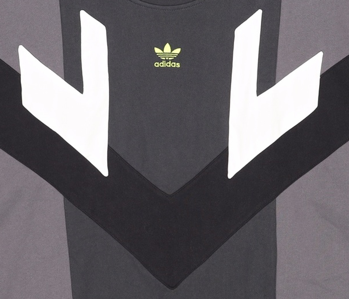 아디다스(ADIDAS) 맨투맨/스웨트셔츠 XL