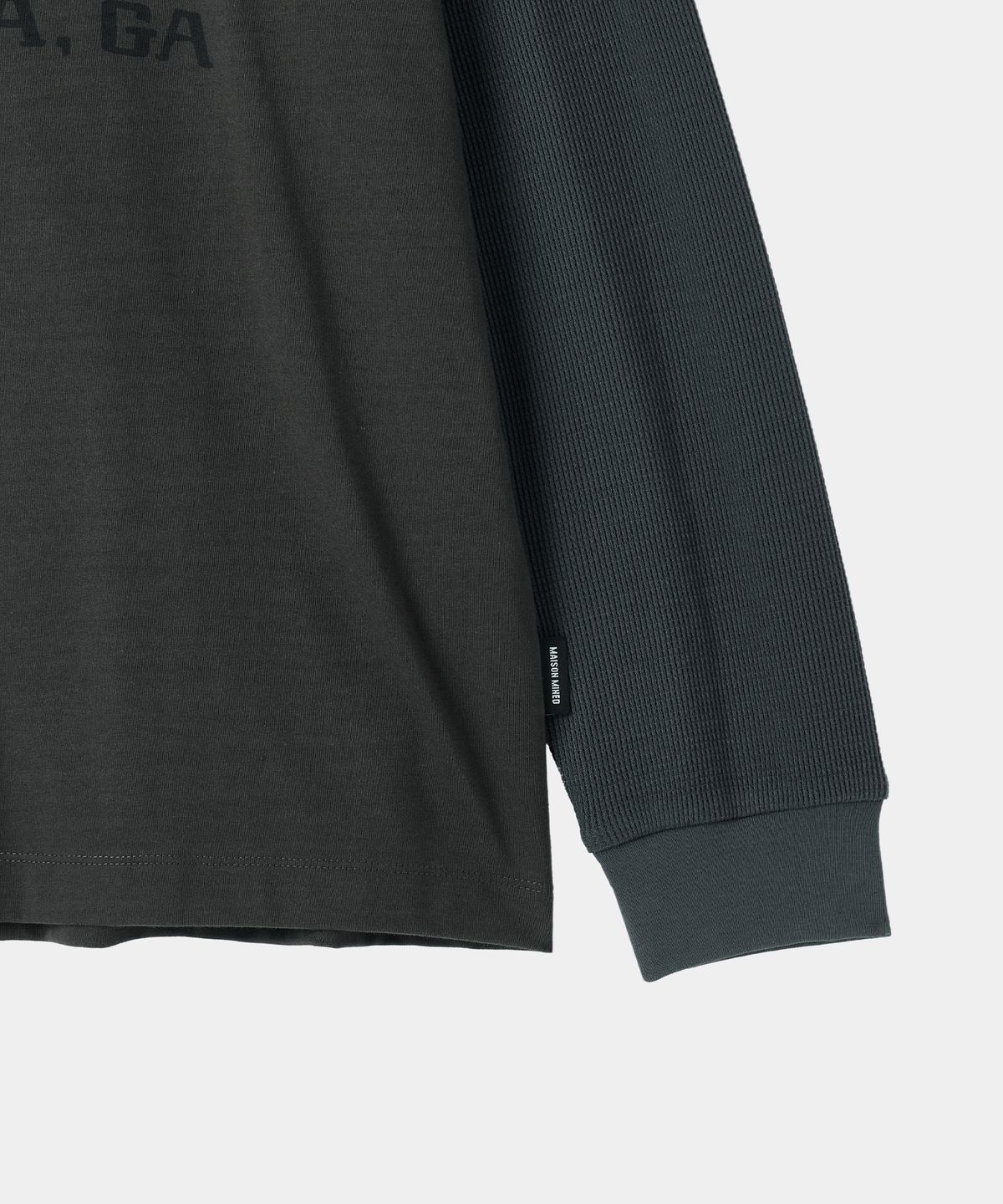 메종미네드(MAISON MINED) WAFFLE LAYERED LONG SLEEVE CHARCOAL