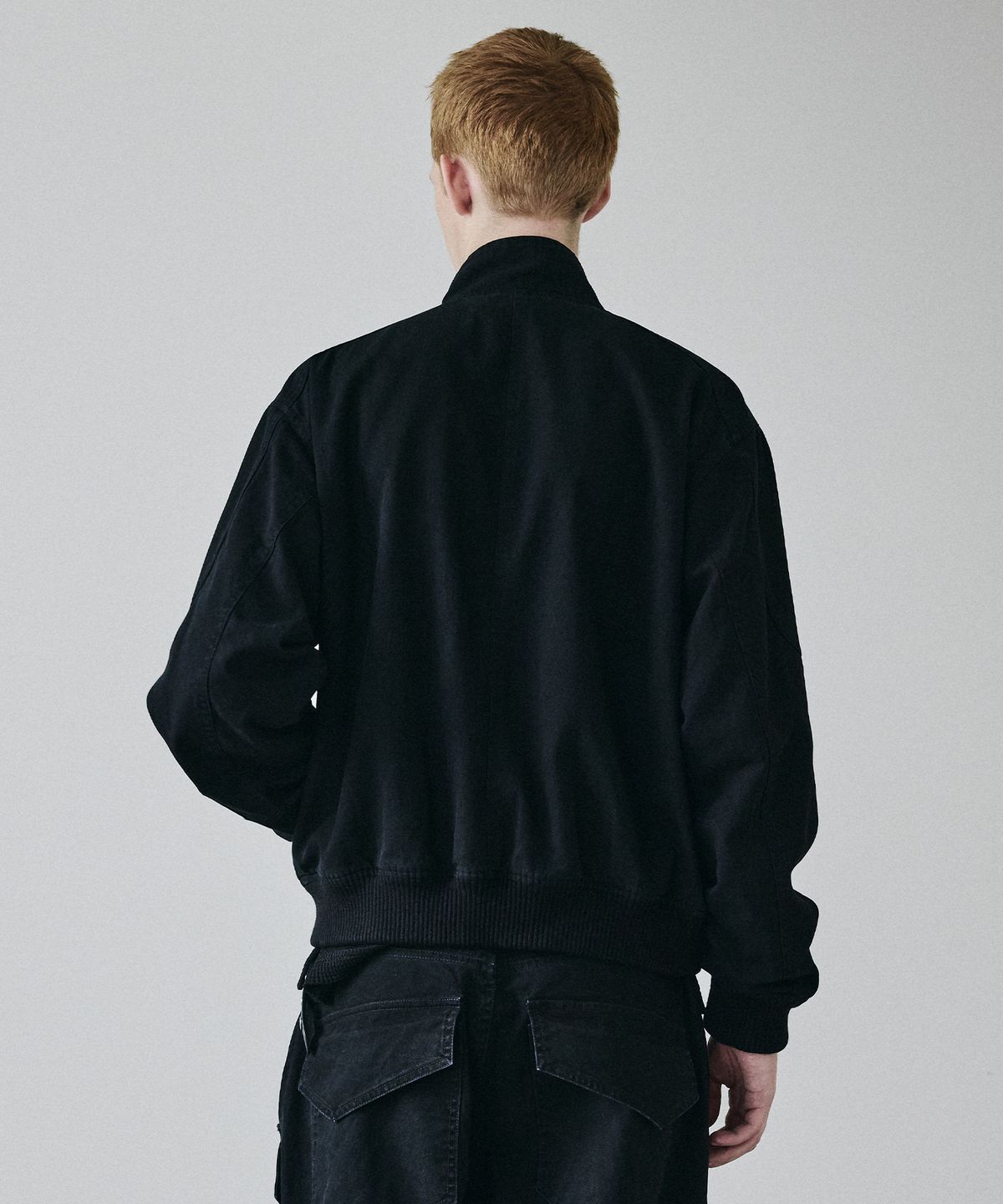 메종미네드(MAISON MINED) HIGH NECK COTTON JUMPER BLACK