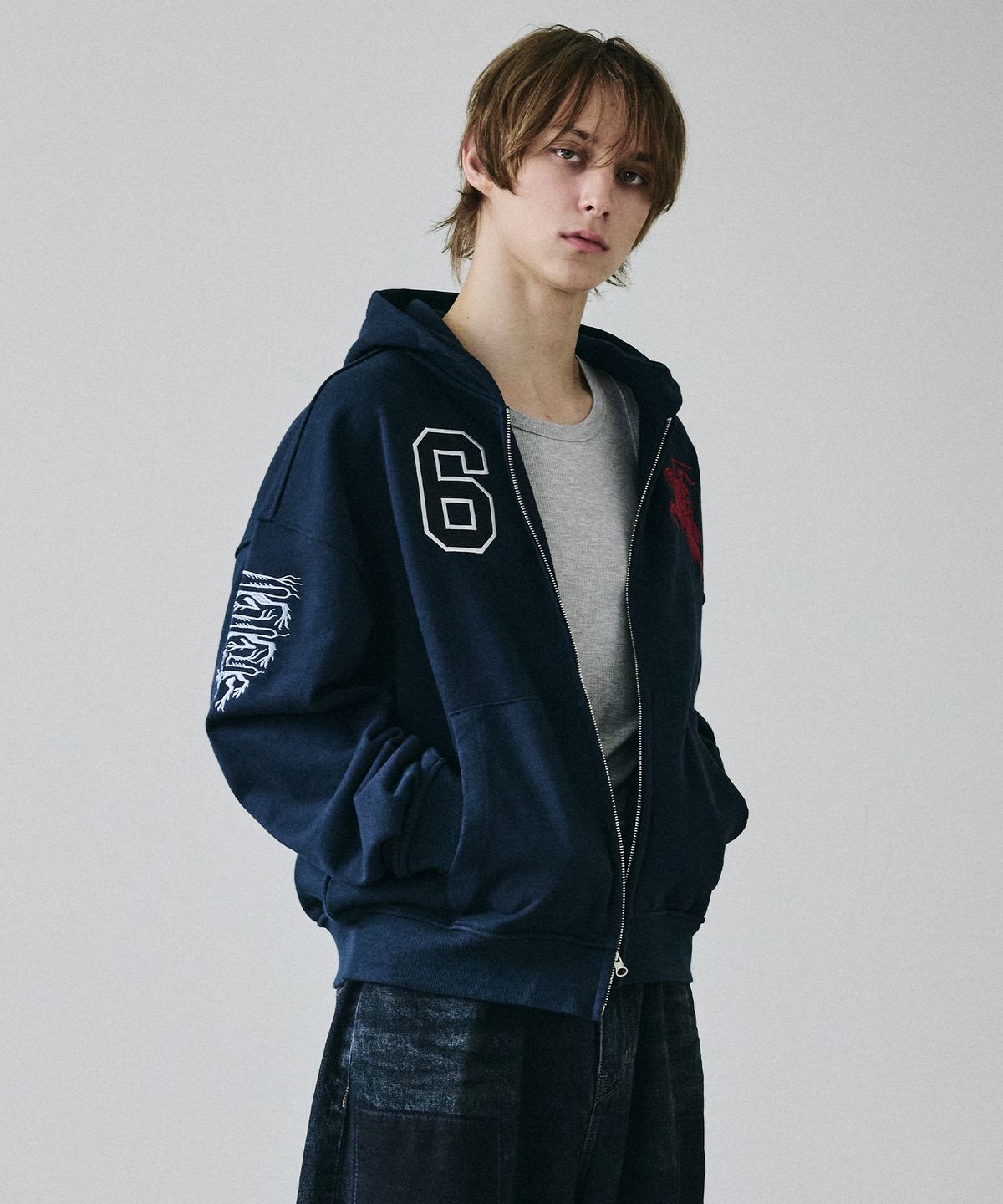 메종미네드(MAISON MINED) KNIGHT HOOD ZIP-UP NAVY