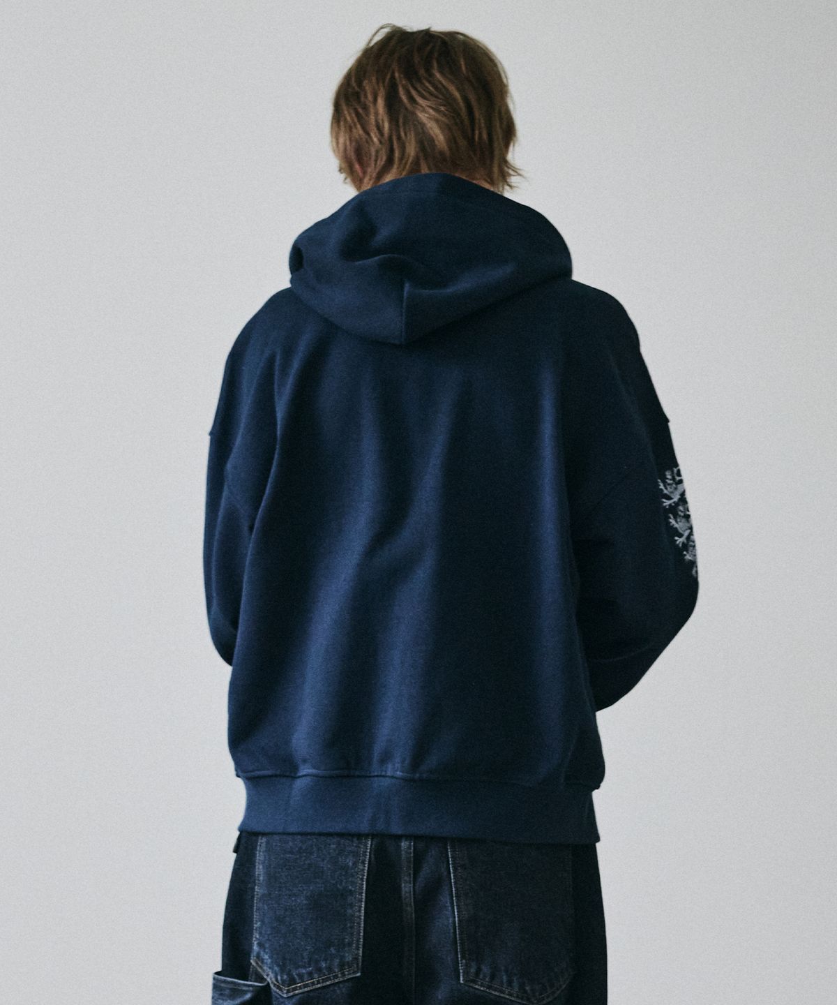 메종미네드(MAISON MINED) KNIGHT HOOD ZIP-UP NAVY