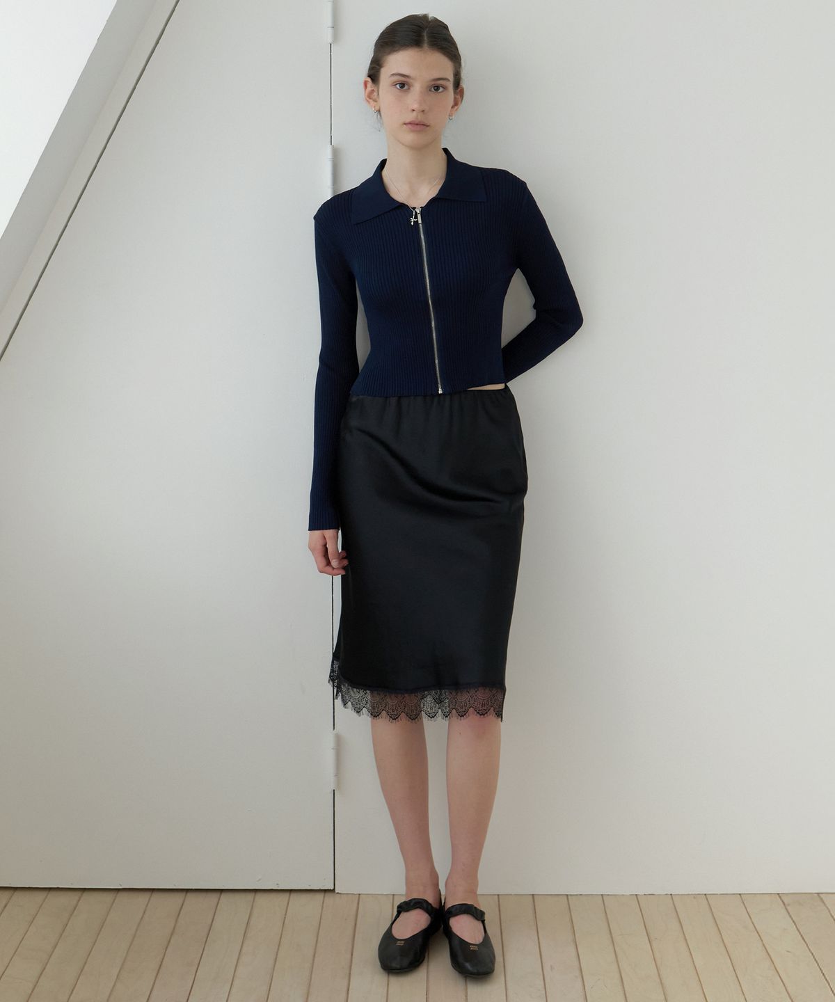 리엘(RE L) Veya lace midi skirt (black)