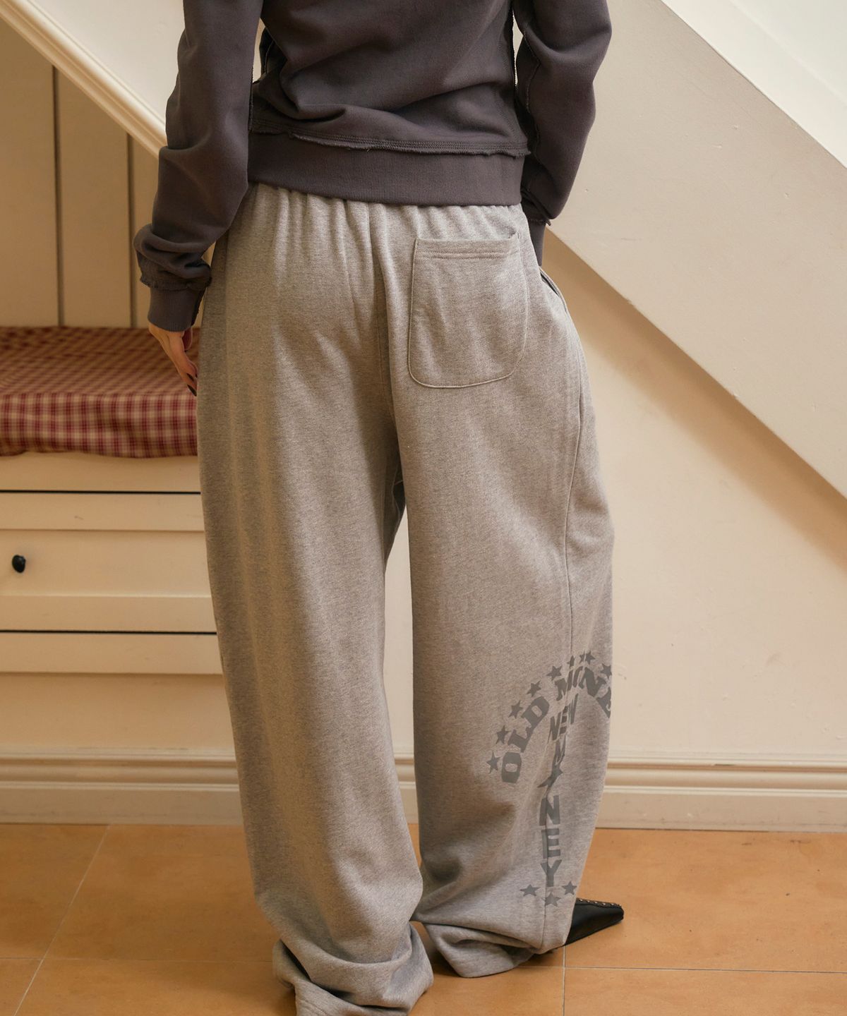 프렌다(PRENDA) P LOGO WIDE SWEATPANTS GRAY