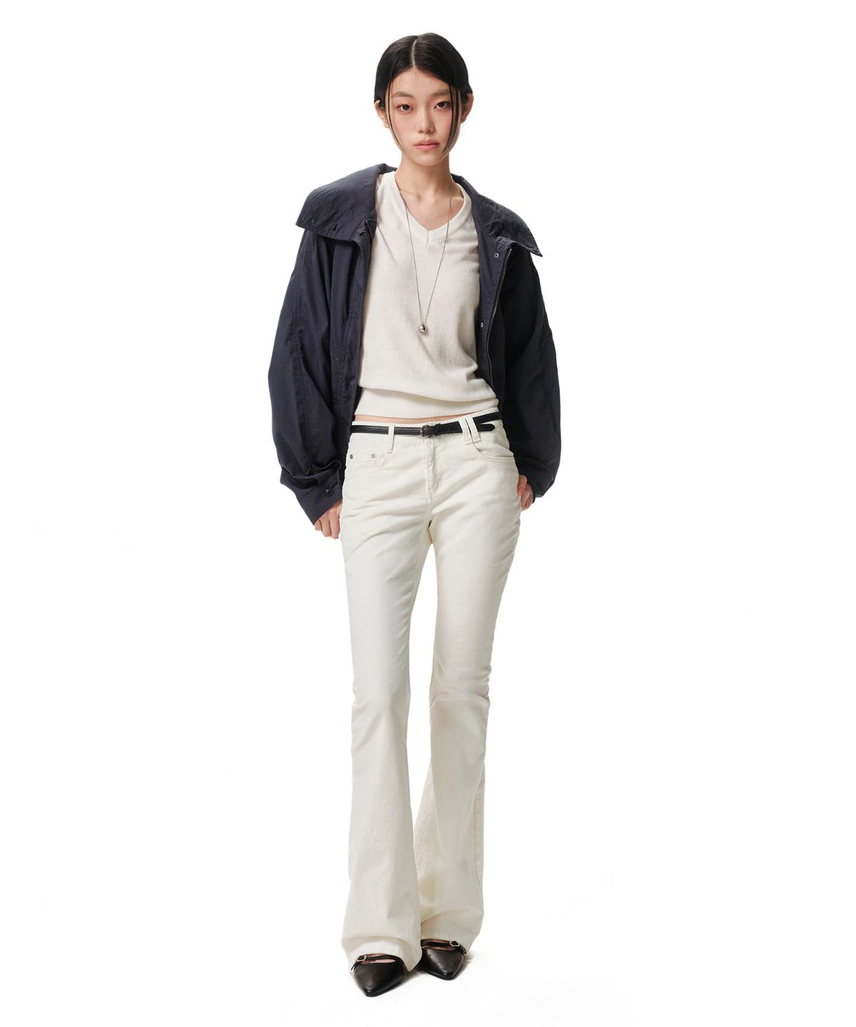 데케트 우먼(DECET WOMEN) Signature Slim Low Rise Flared Corduroy Pants DCWPT041IVORY