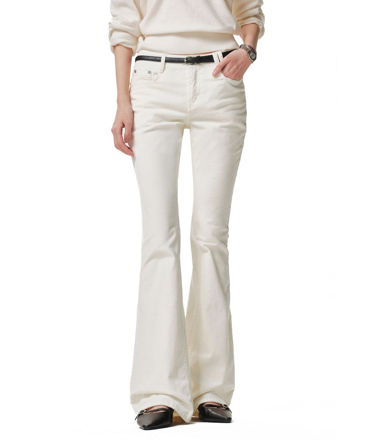 데케트 우먼(DECET WOMEN) Signature Slim Low Rise Flared Corduroy Pants DCWPT041IVORY