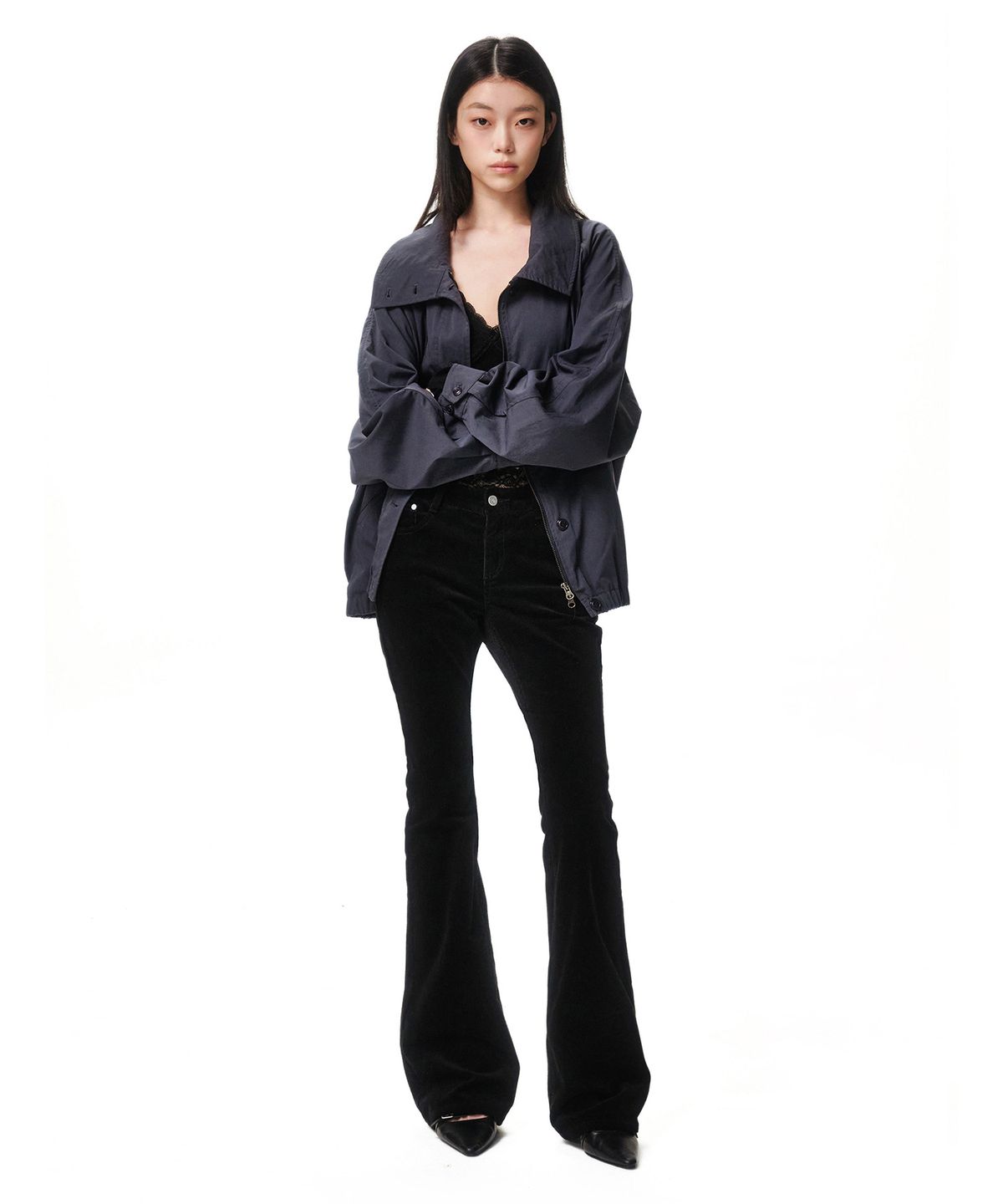 데케트 우먼(DECET WOMEN) Signature Slim Low Rise Flared Corduroy Pants DCWPT041BLACK