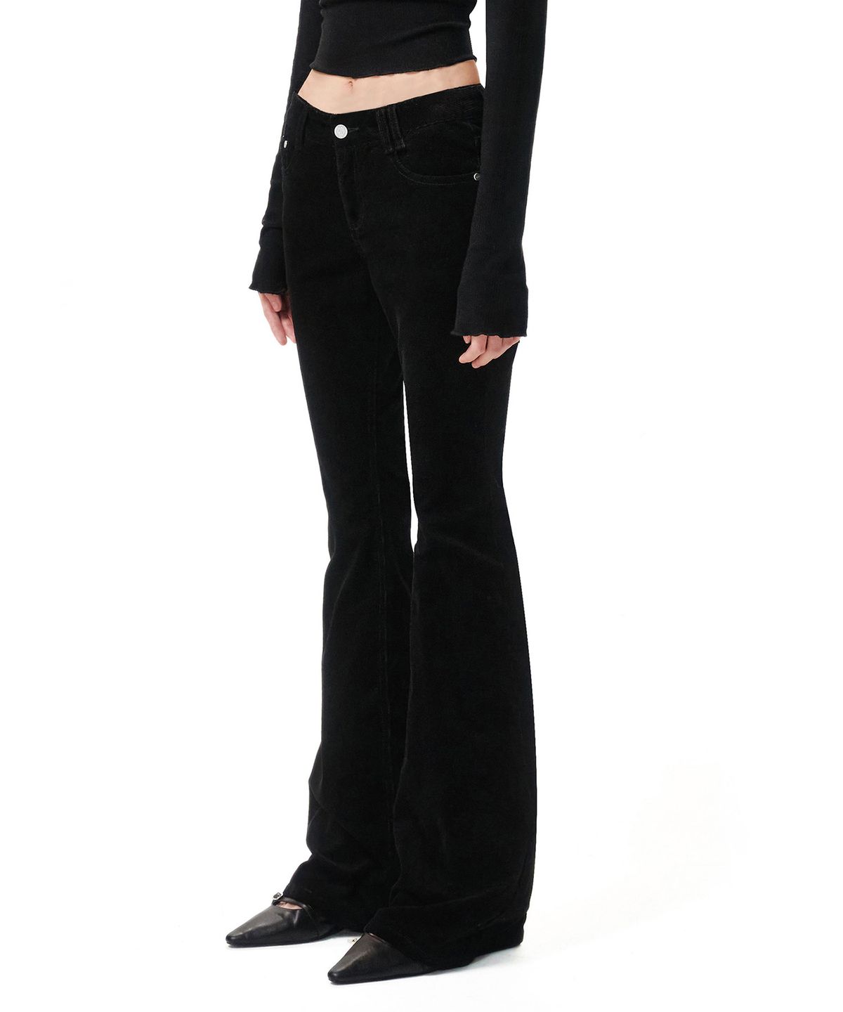 데케트 우먼(DECET WOMEN) Signature Slim Low Rise Flared Corduroy Pants DCWPT041BLACK