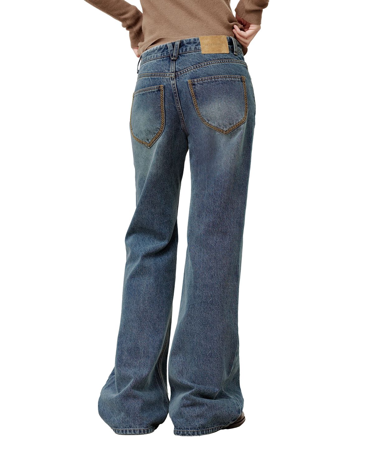 데케트 우먼(DECET WOMEN) [윤비누X데케트우먼]Stitch Pocket Low Rise Relaxed Flared Jeans DCWPT039BLUE