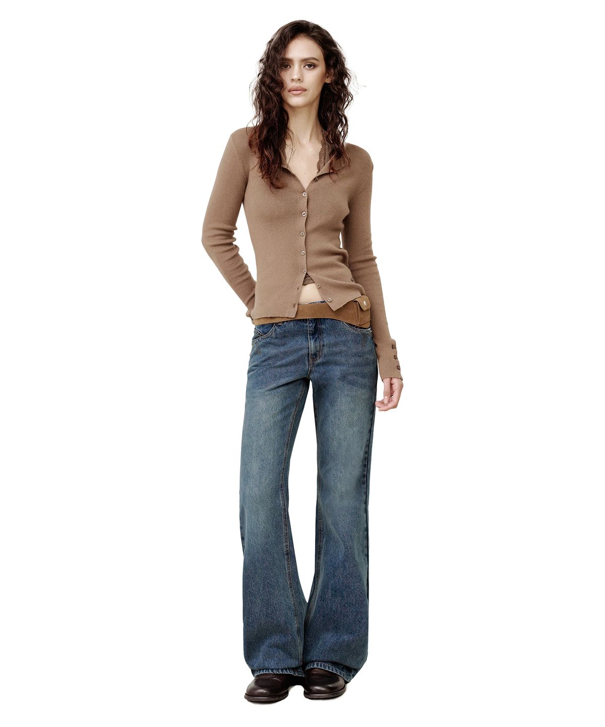 데케트 우먼(DECET WOMEN) [윤비누X데케트우먼]Stitch Pocket Low Rise Relaxed Flared Jeans DCWPT039BLUE